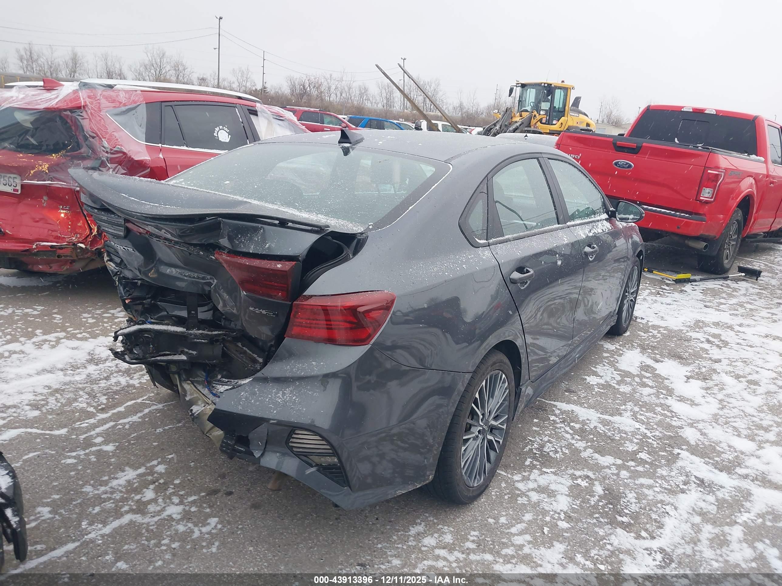KIA FORTE image 4