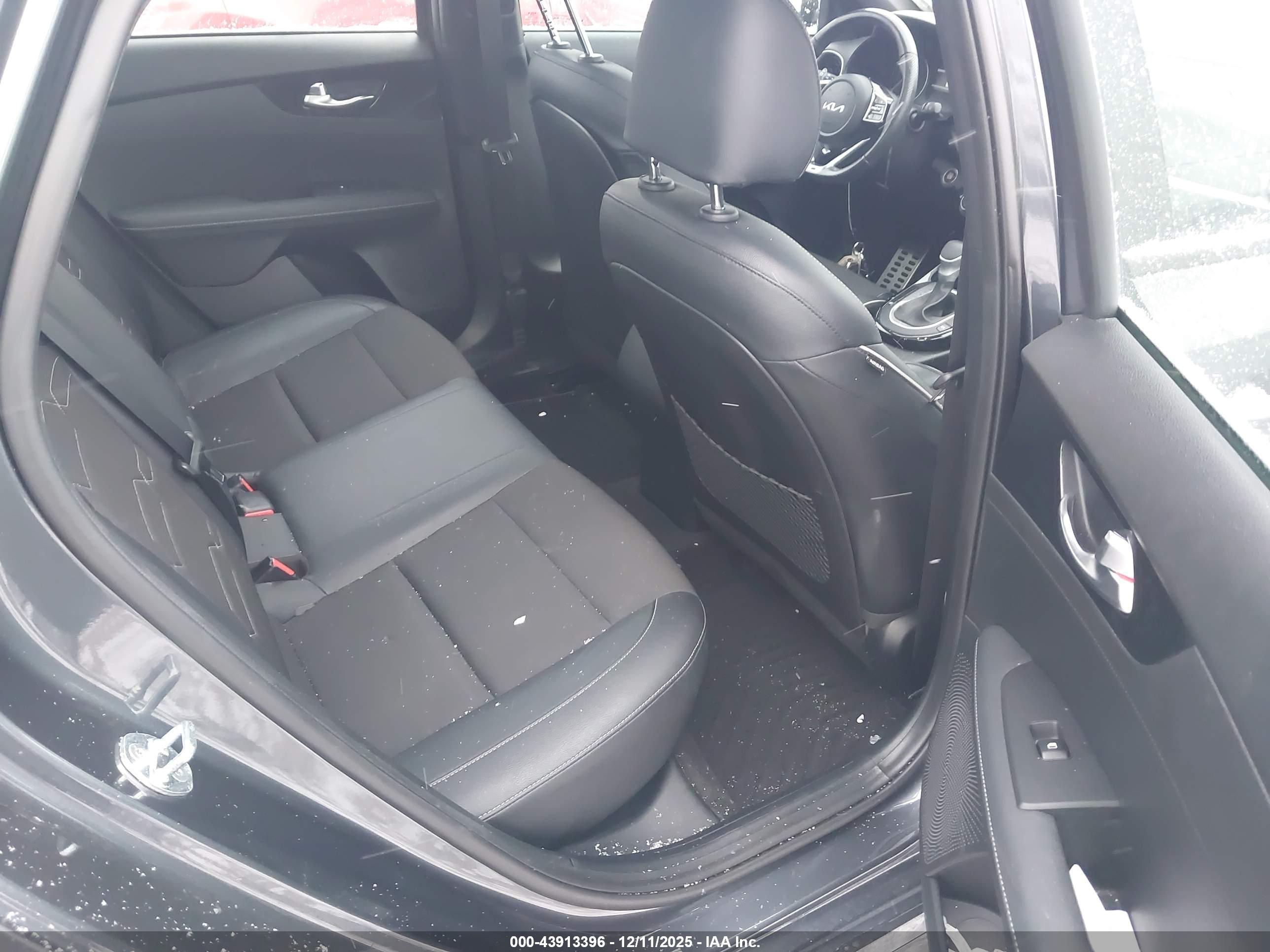 KIA FORTE image 8