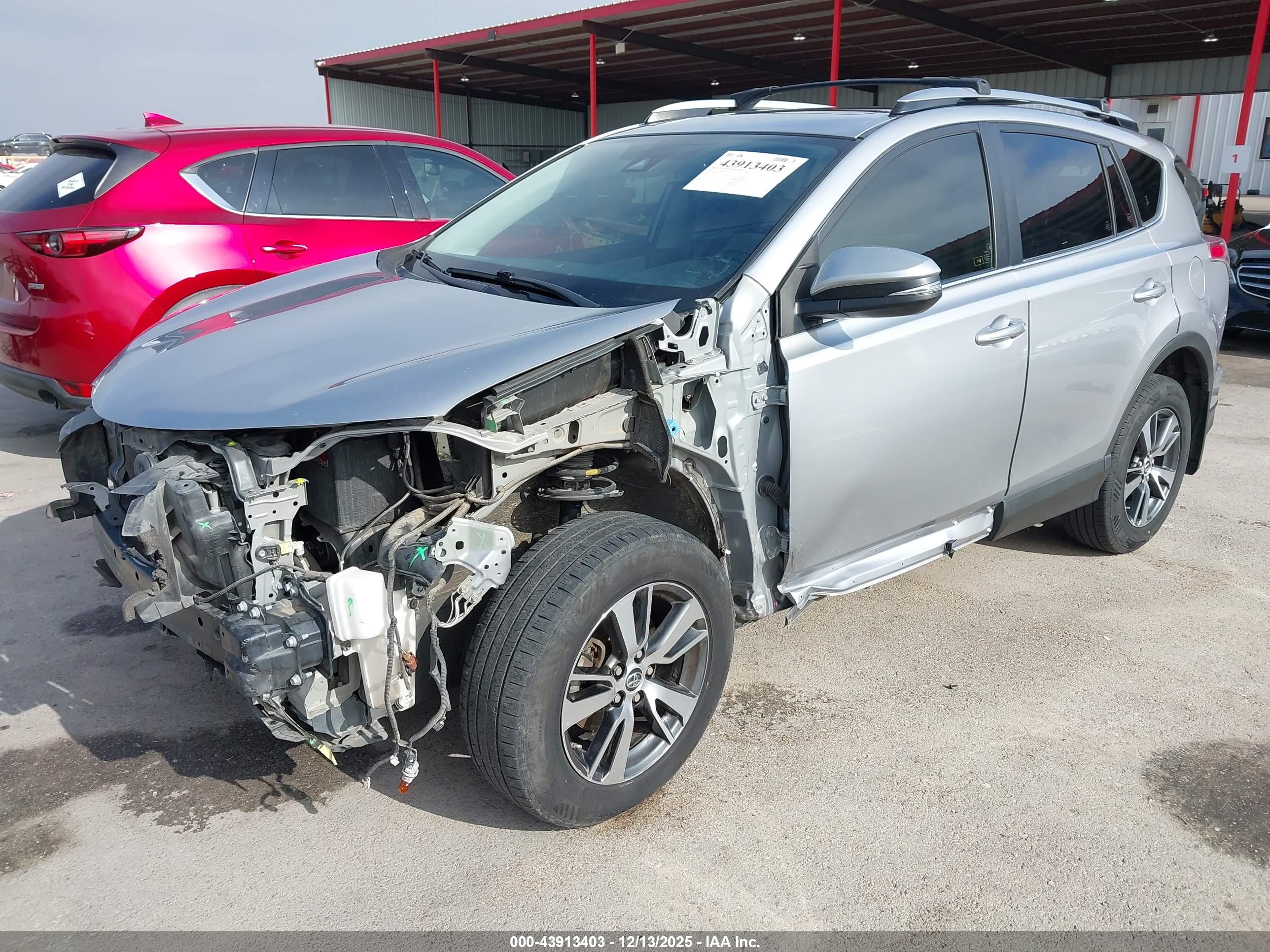 TOYOTA RAV4 image 2