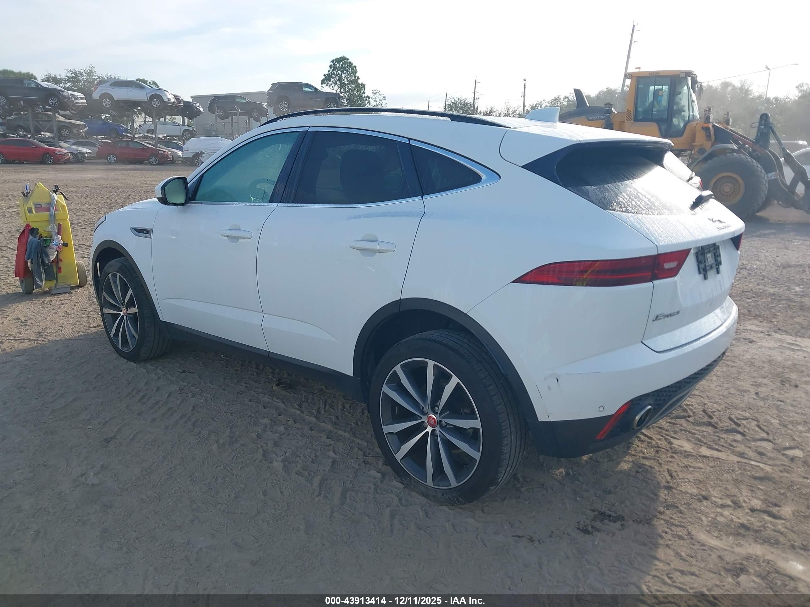 JAGUAR E-PACE image 3