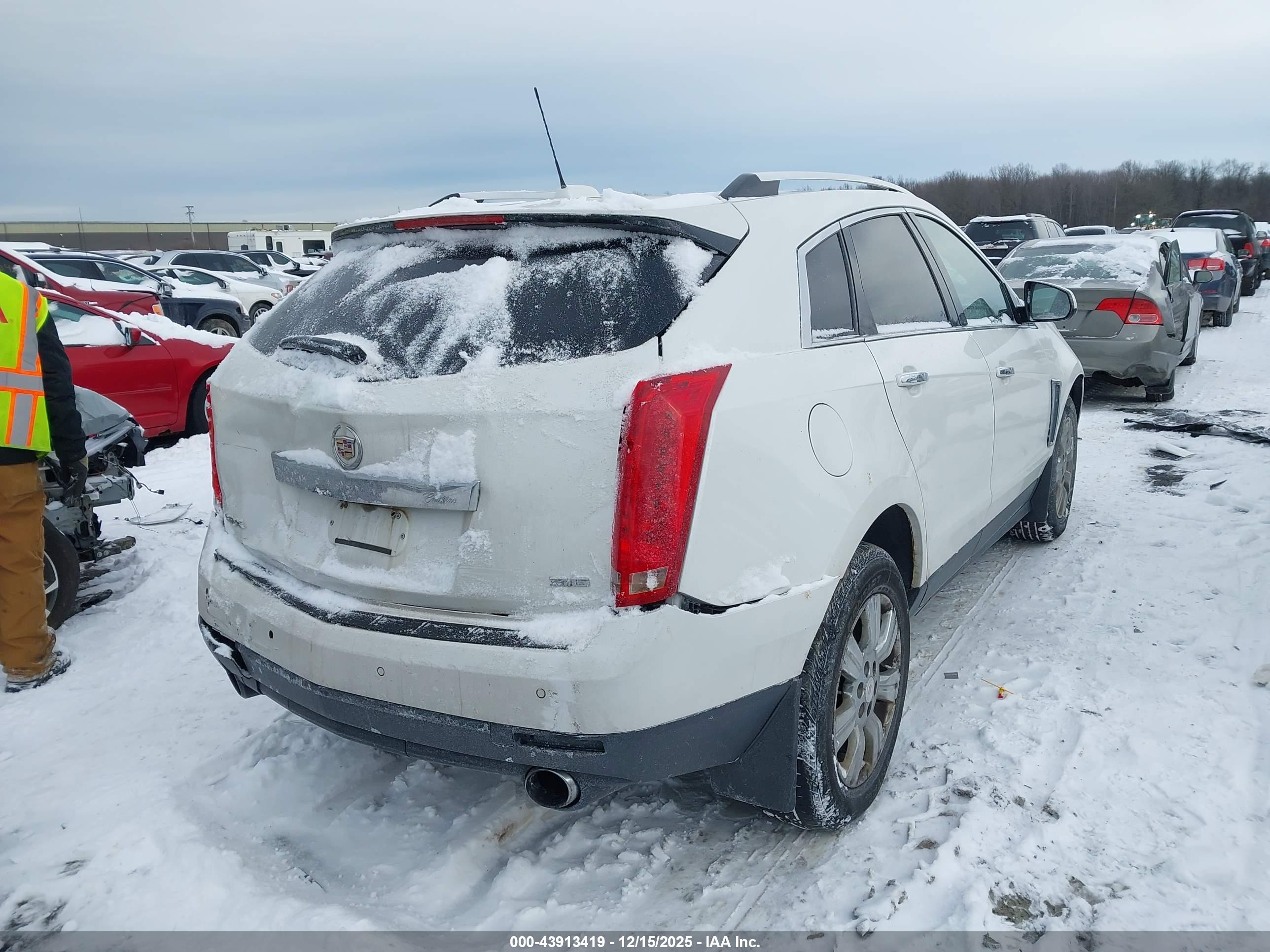 CADILLAC SRX image 4