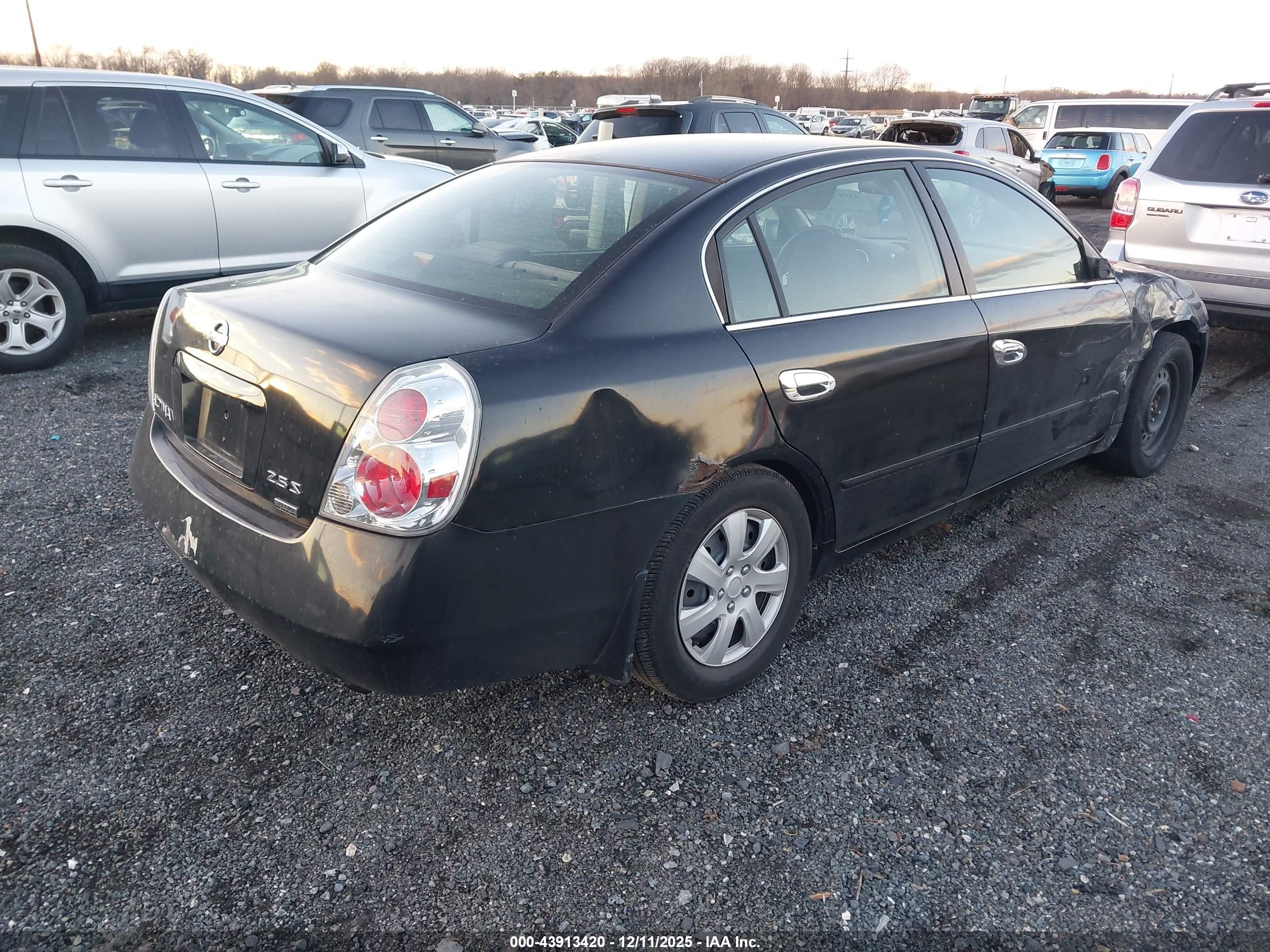 NISSAN ALTIMA image 4