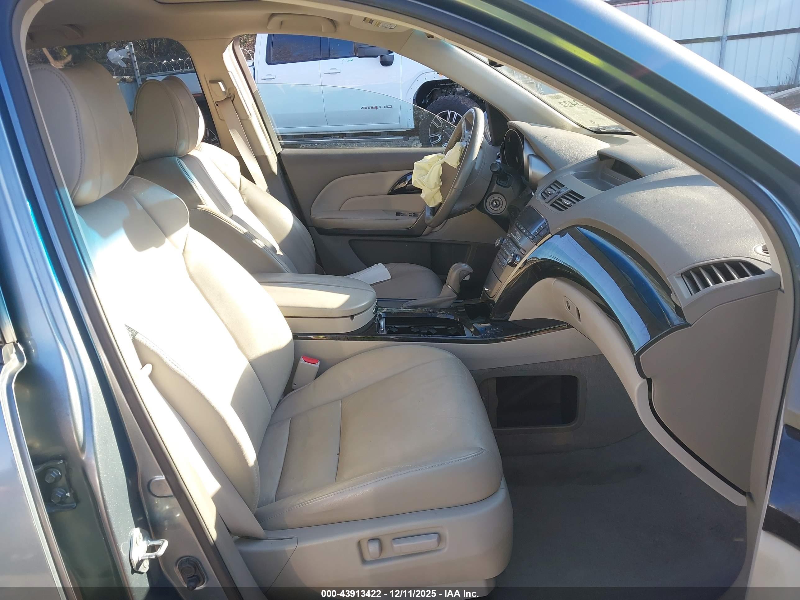 ACURA MDX image 5