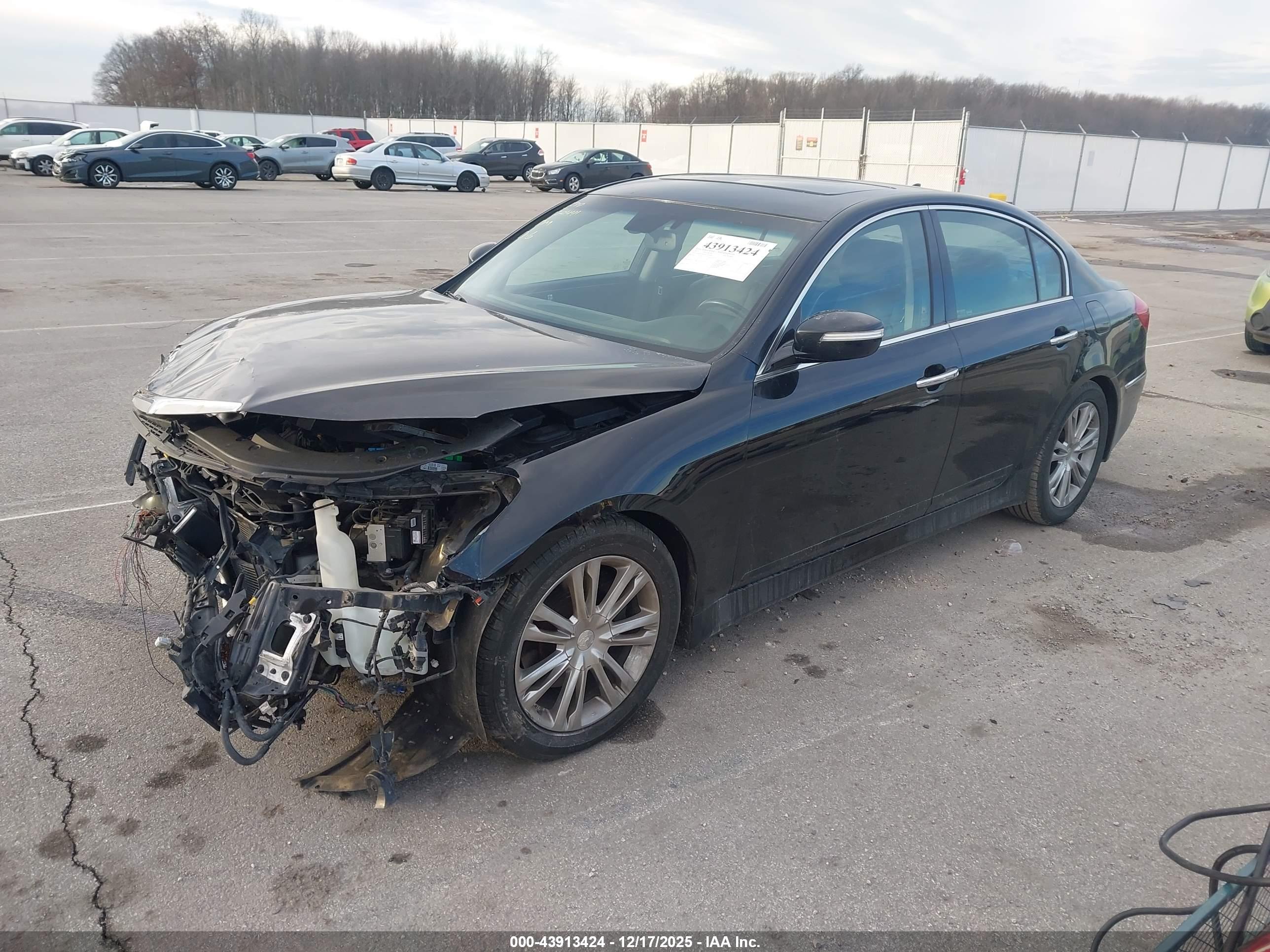 HYUNDAI GENESIS image 2