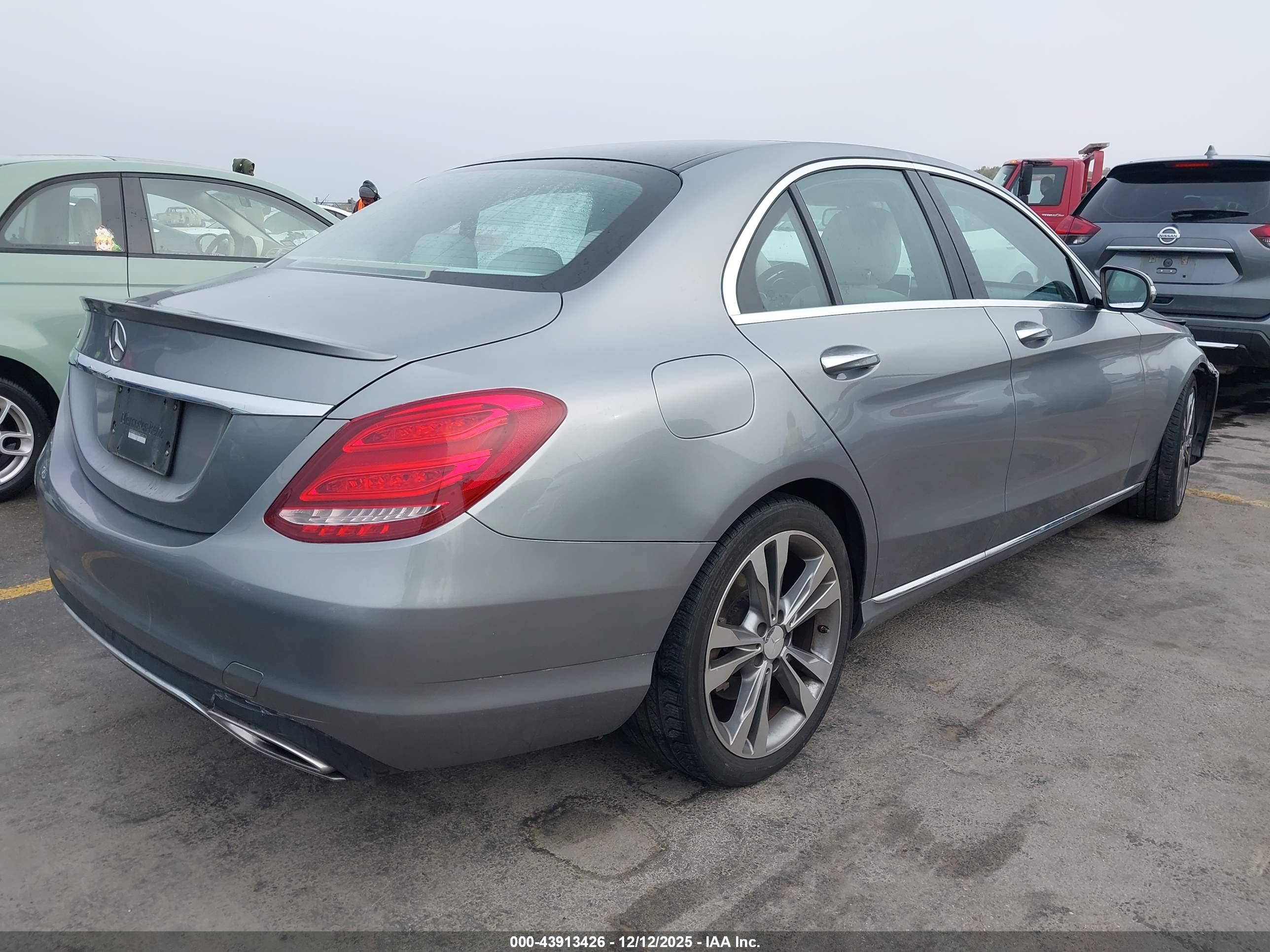 MERCEDES-BENZ C image 4