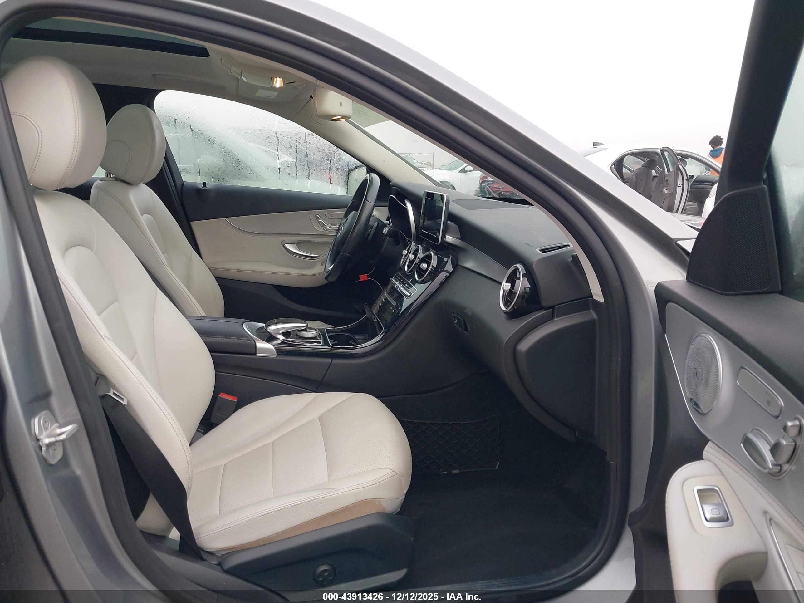 MERCEDES-BENZ C image 5