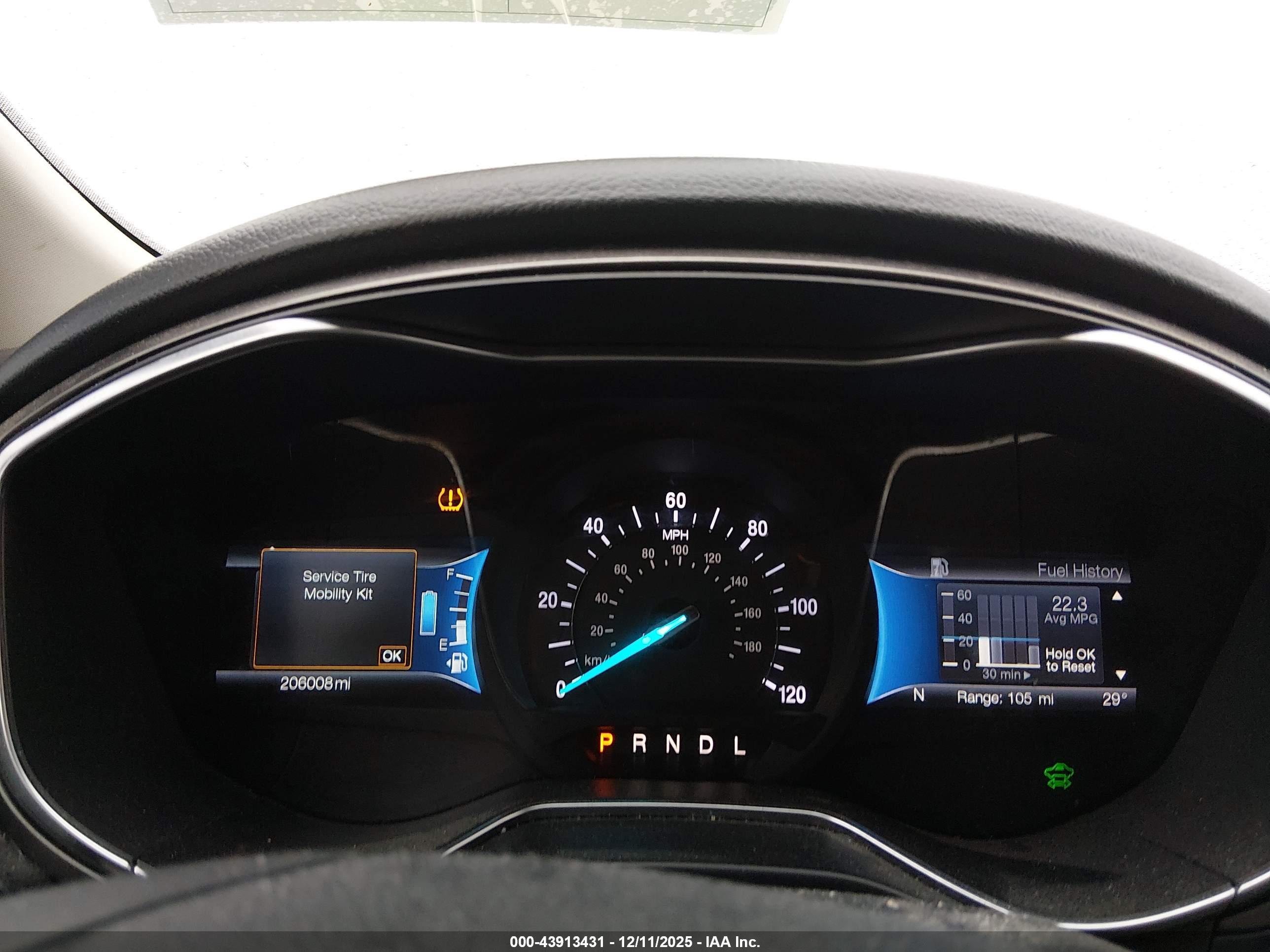 FORD FUSION image 7