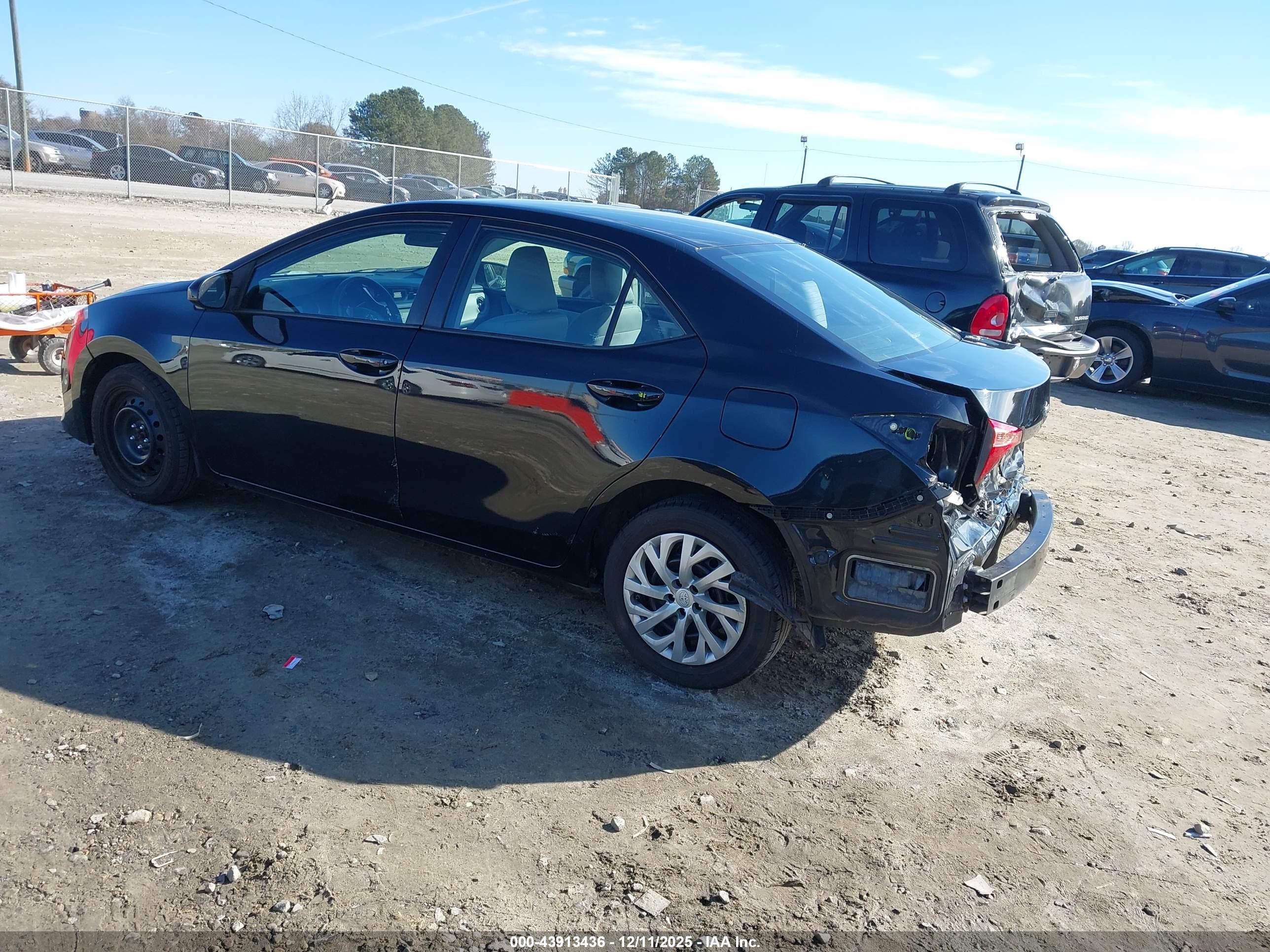 TOYOTA COROLLA image 3