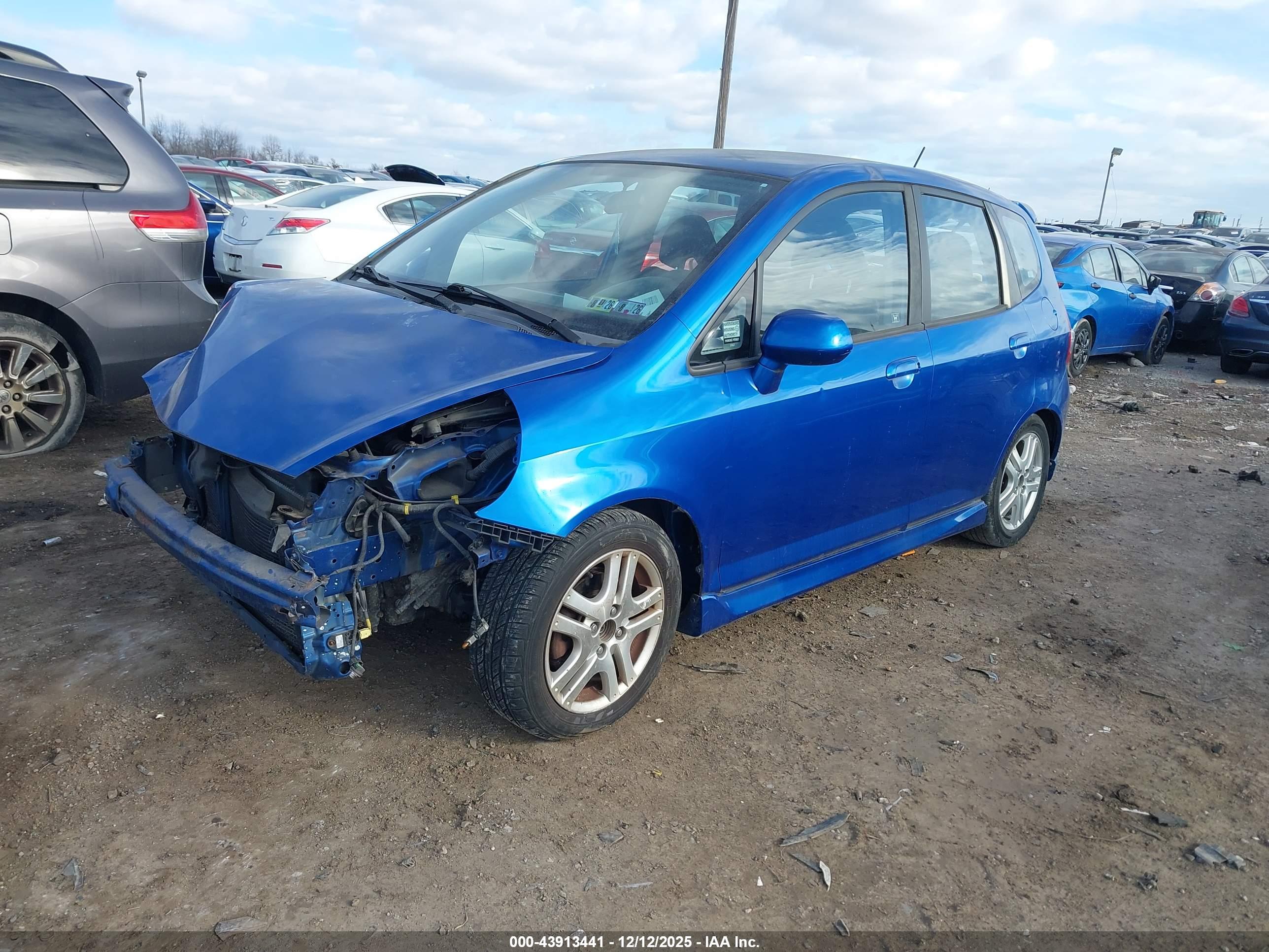 HONDA FIT image 2