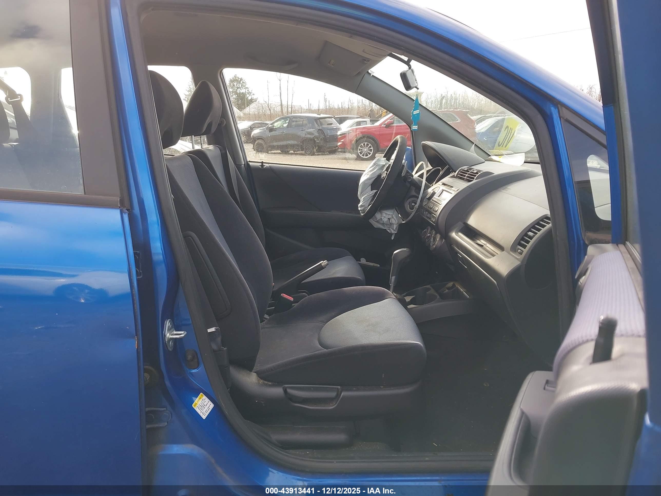 HONDA FIT image 5