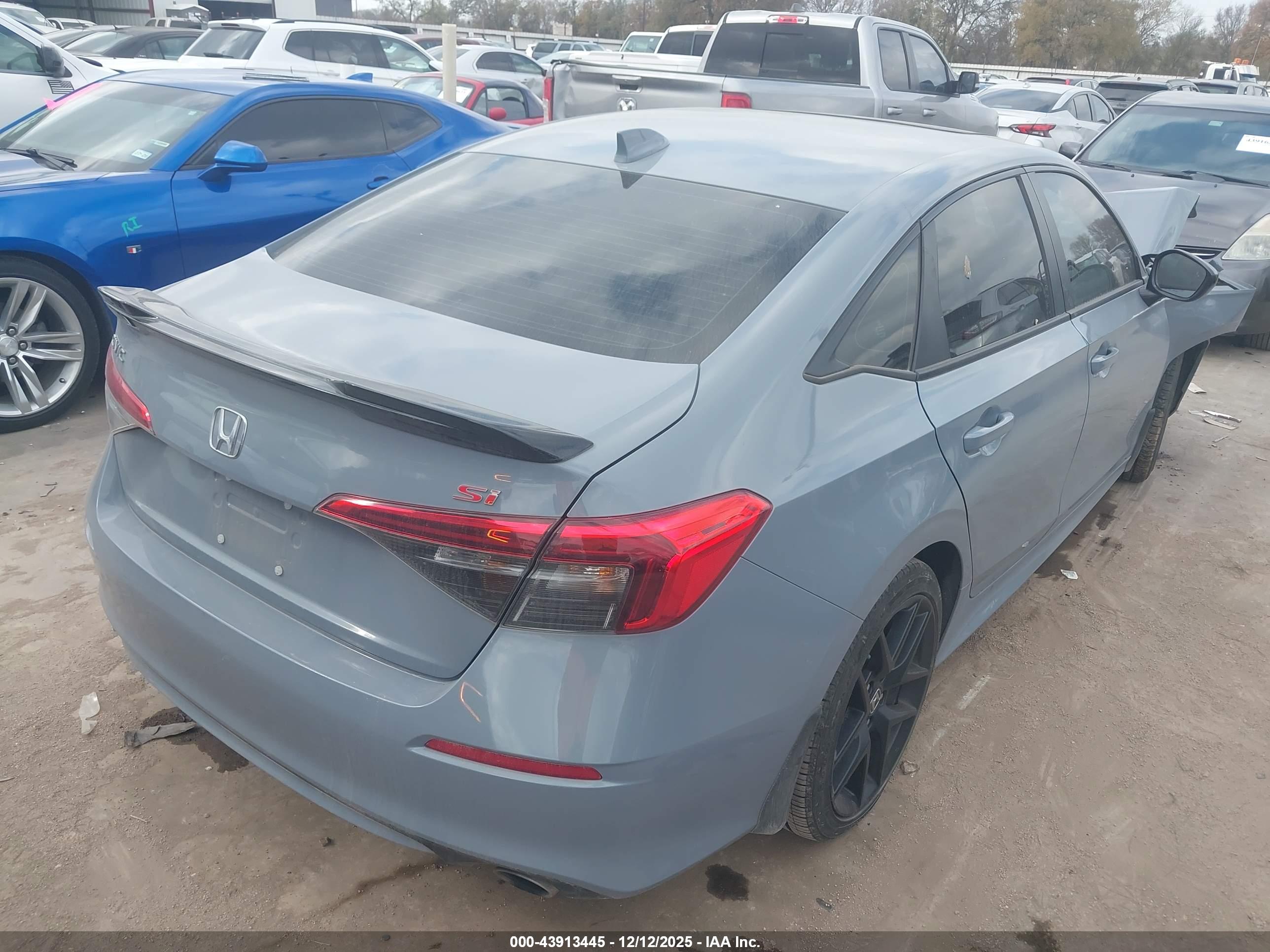 HONDA CIVIC image 4