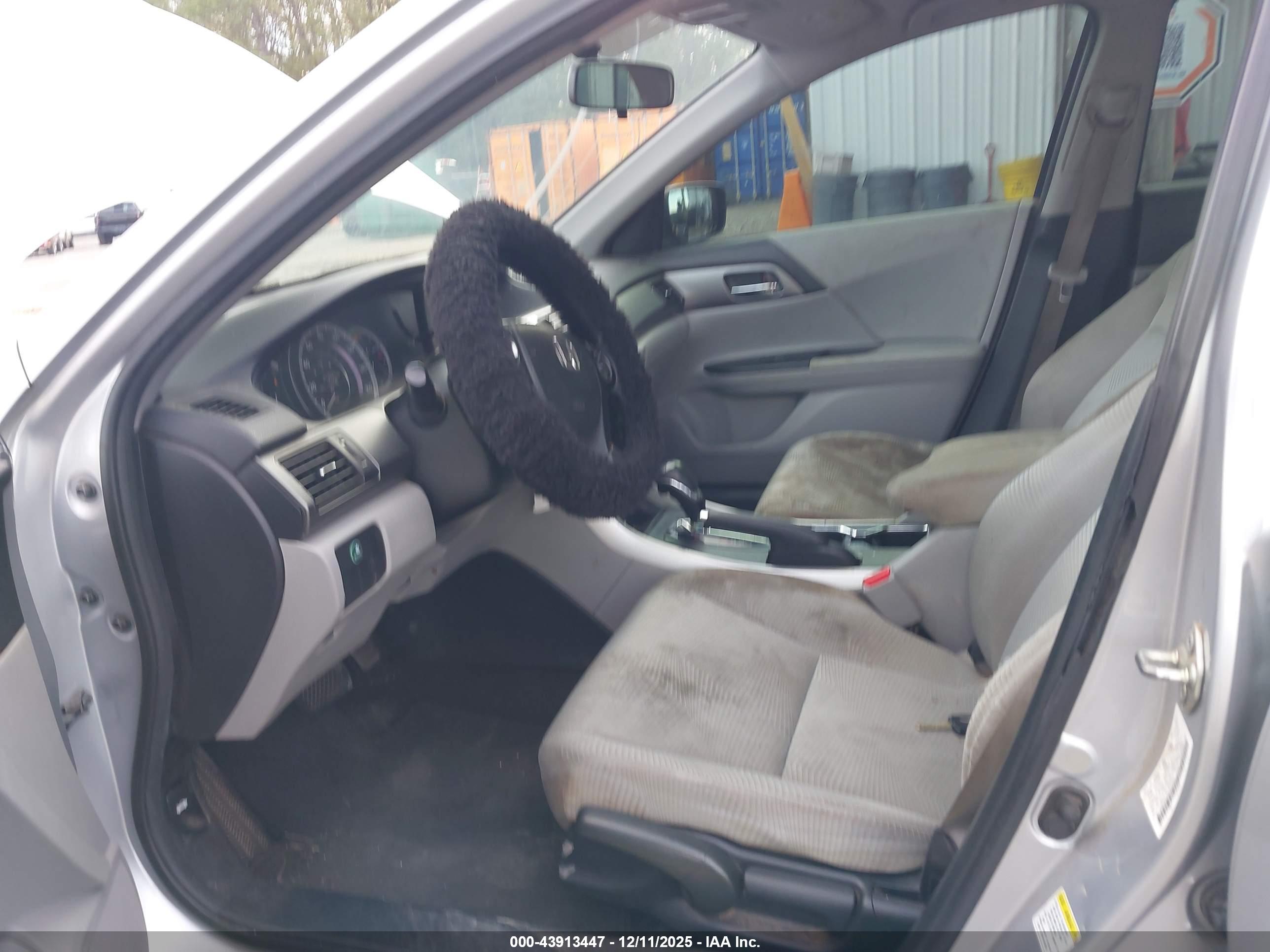 HONDA ACCORD image 5