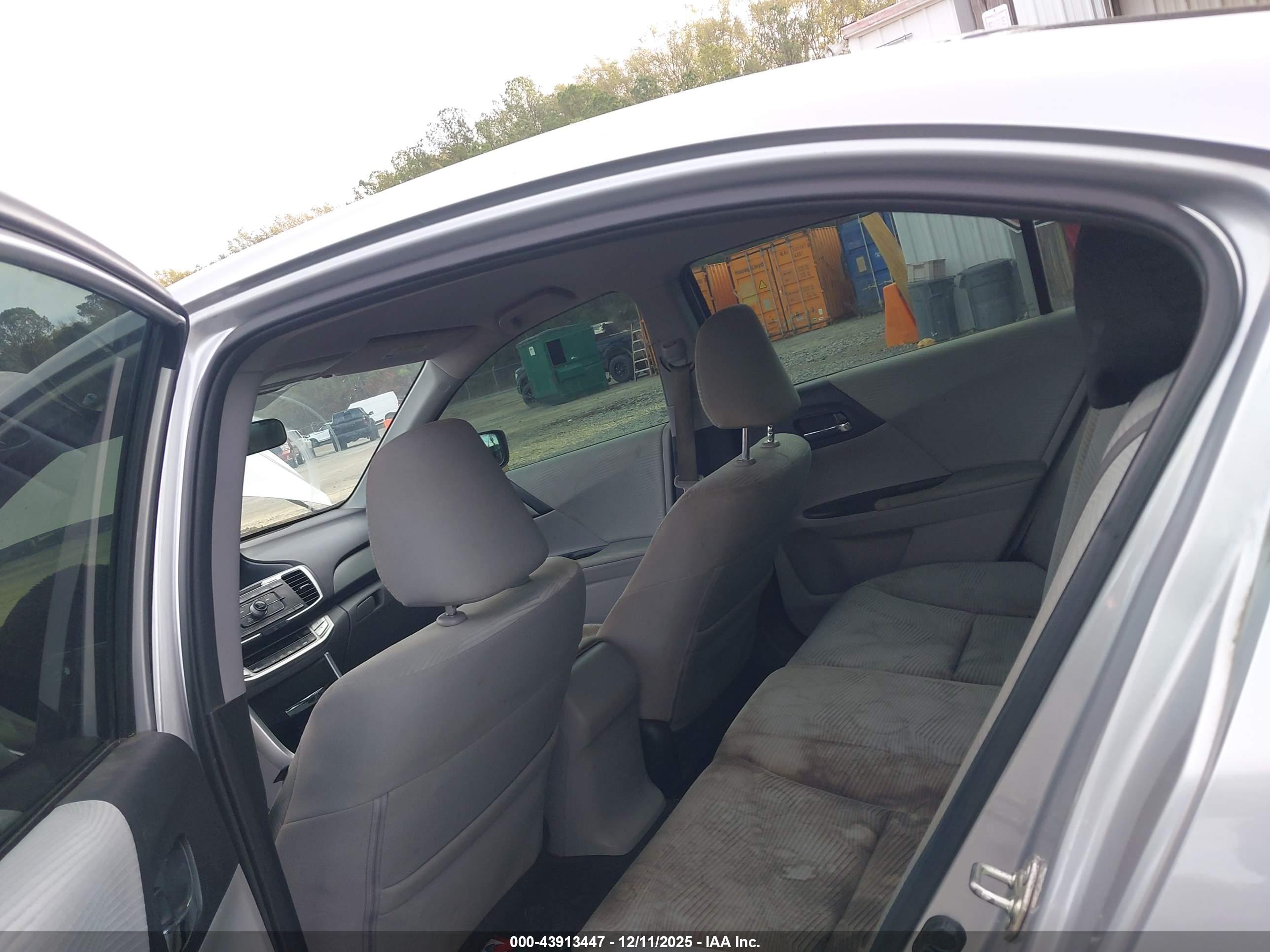 HONDA ACCORD image 8