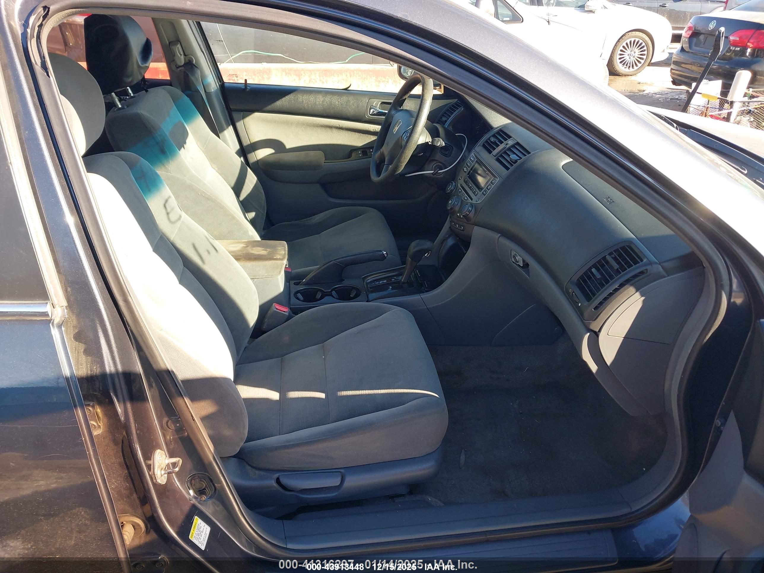 HONDA ACCORD image 5