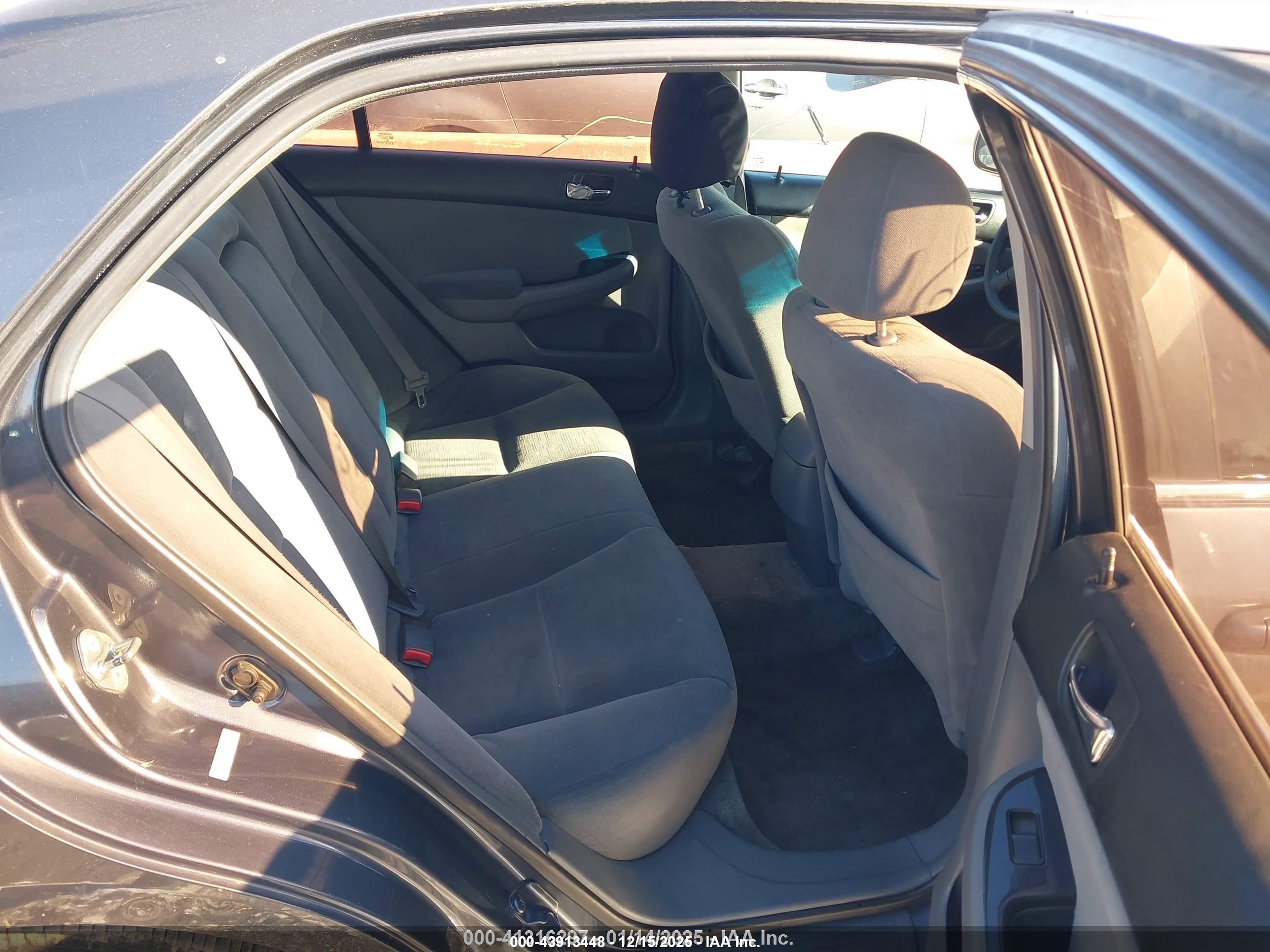 HONDA ACCORD image 8