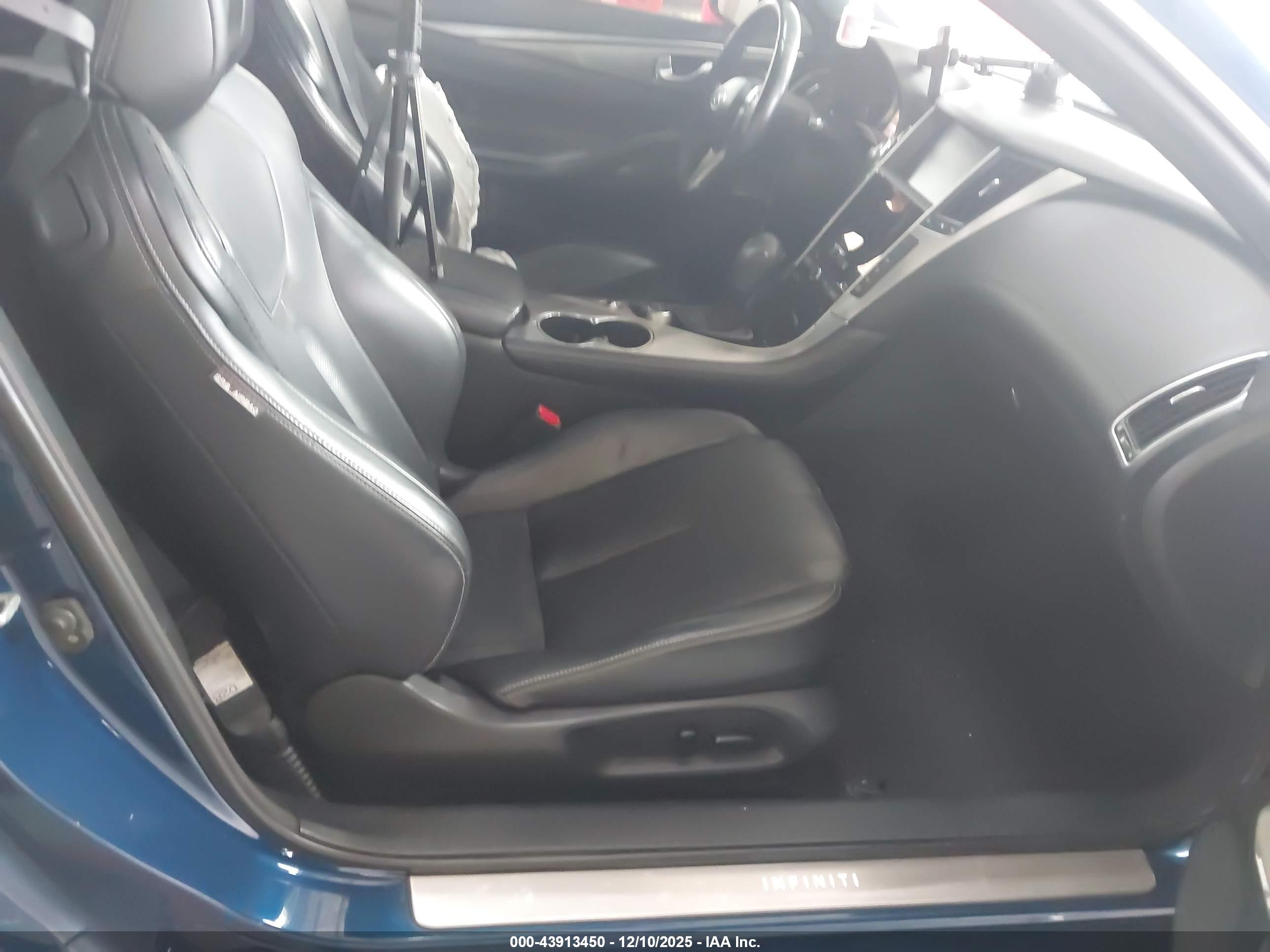 INFINITI Q60 image 5