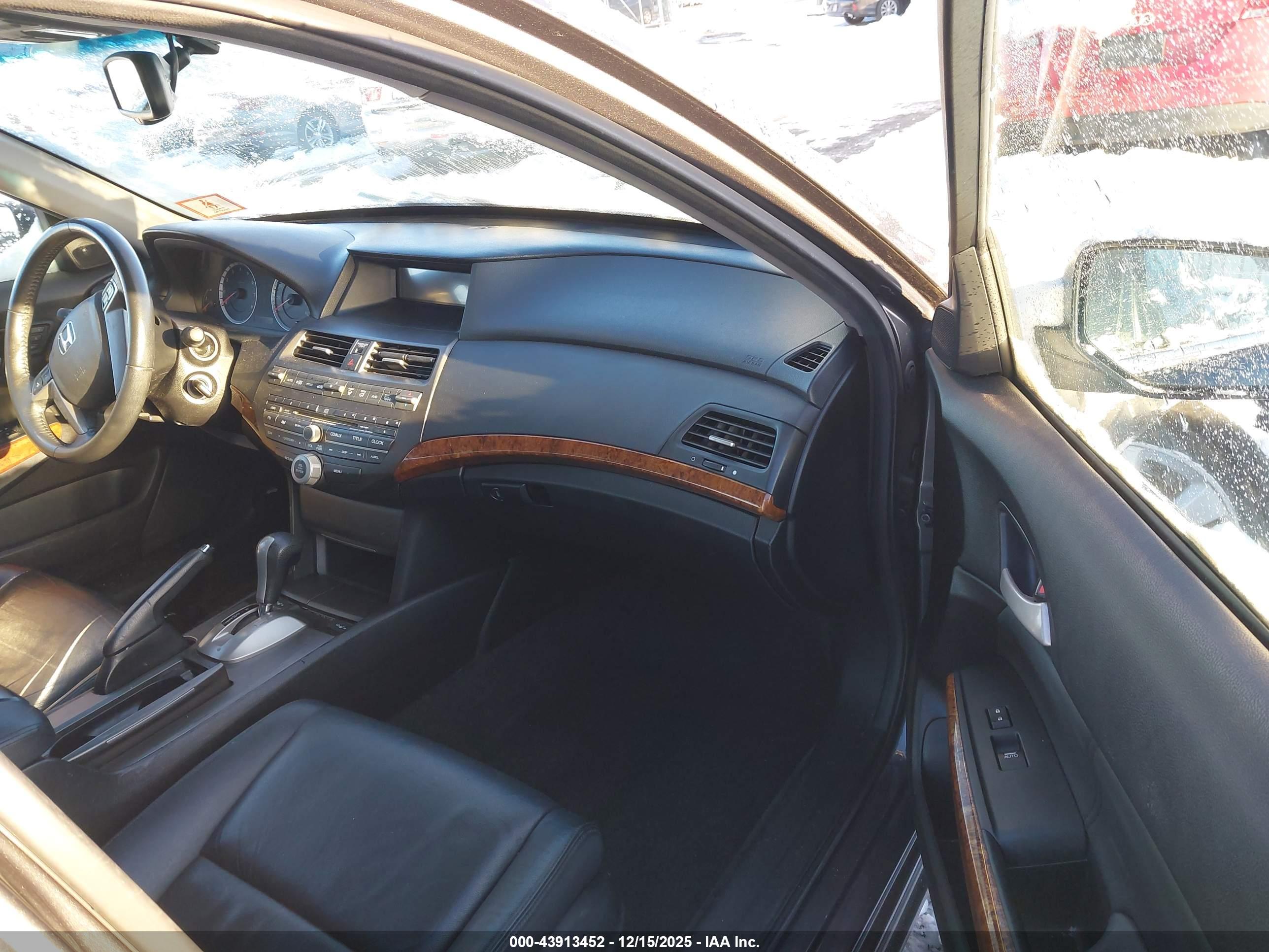 HONDA ACCORD image 5