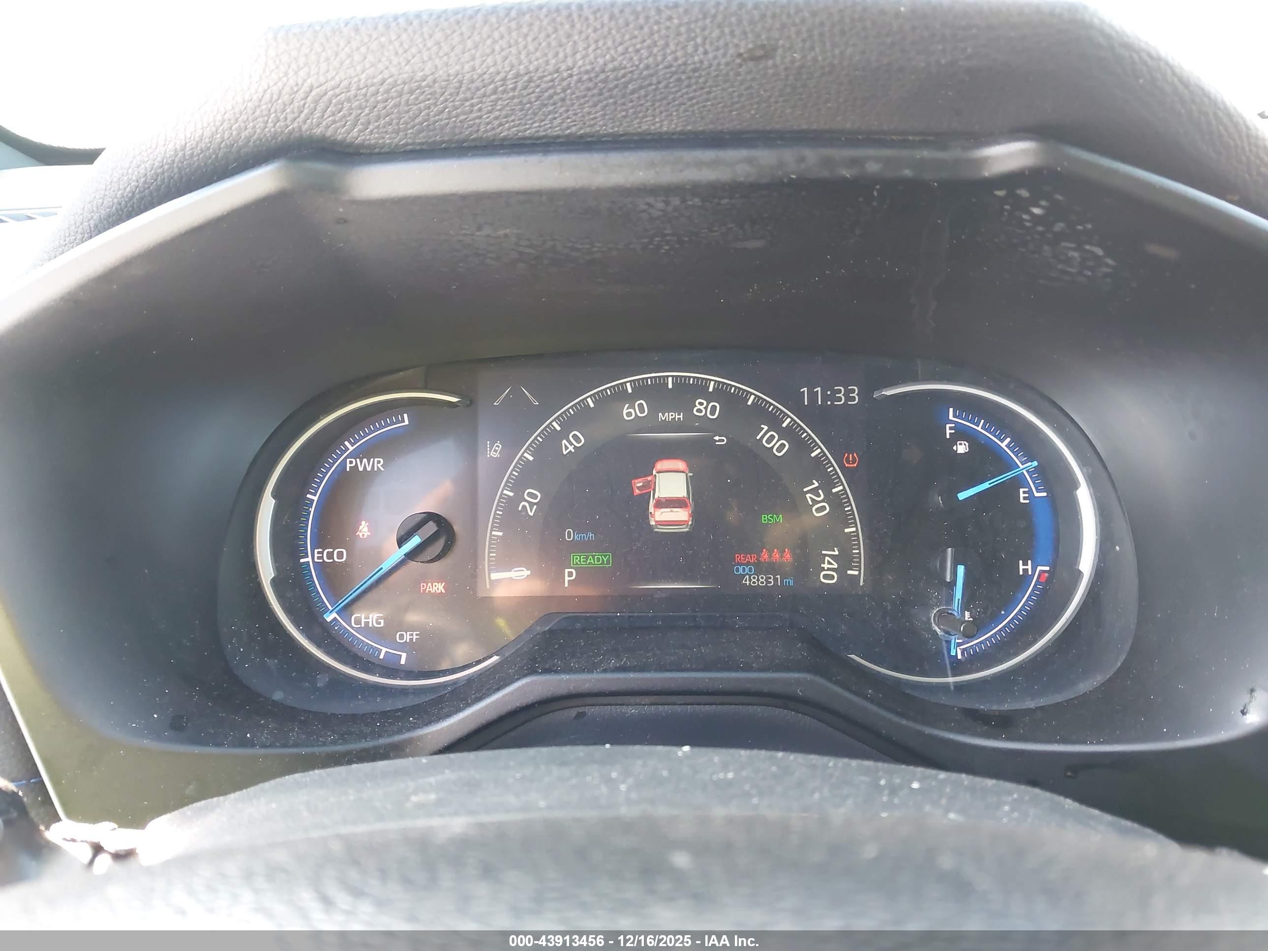 TOYOTA RAV4 image 7