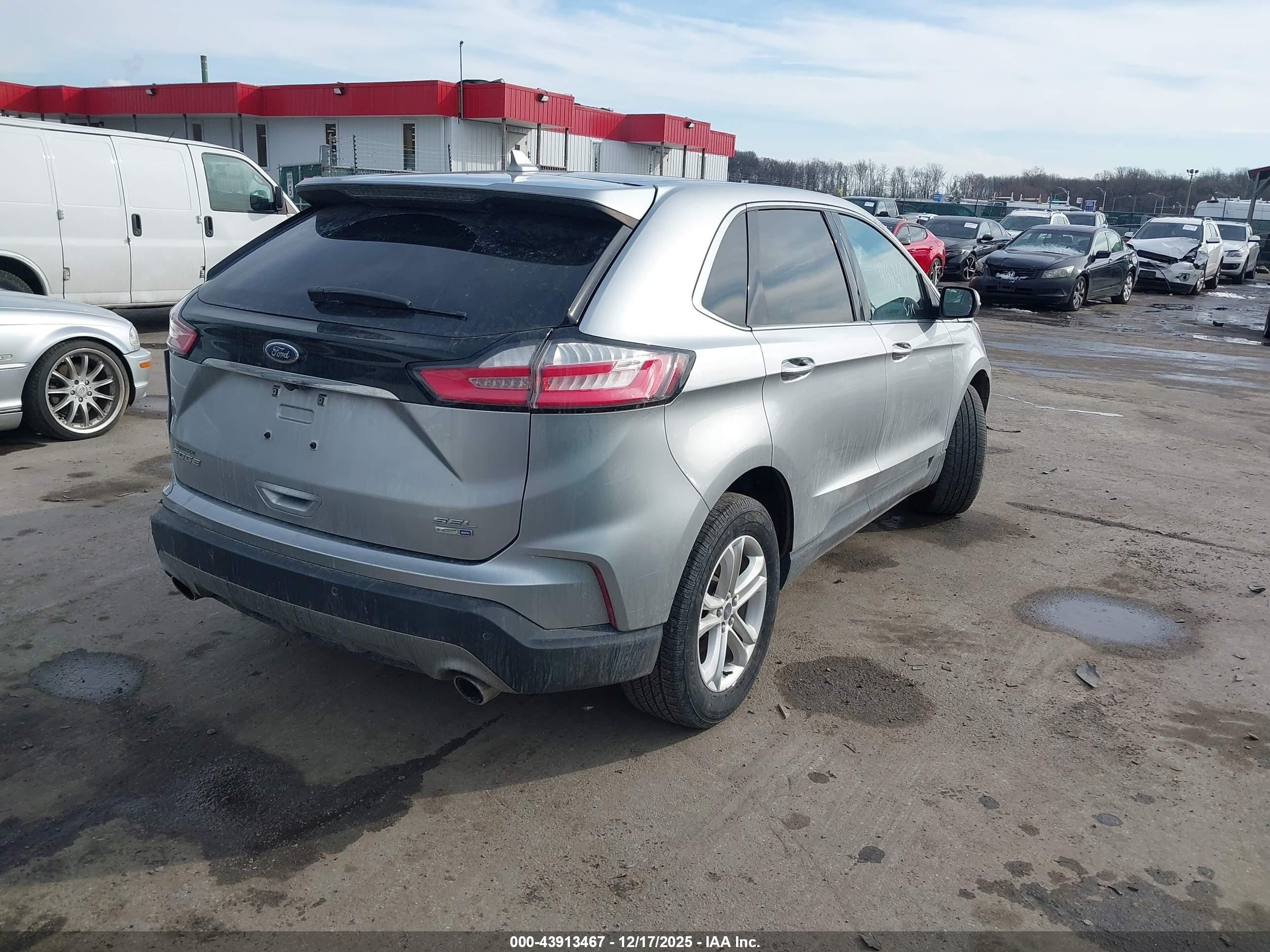 FORD EDGE image 4