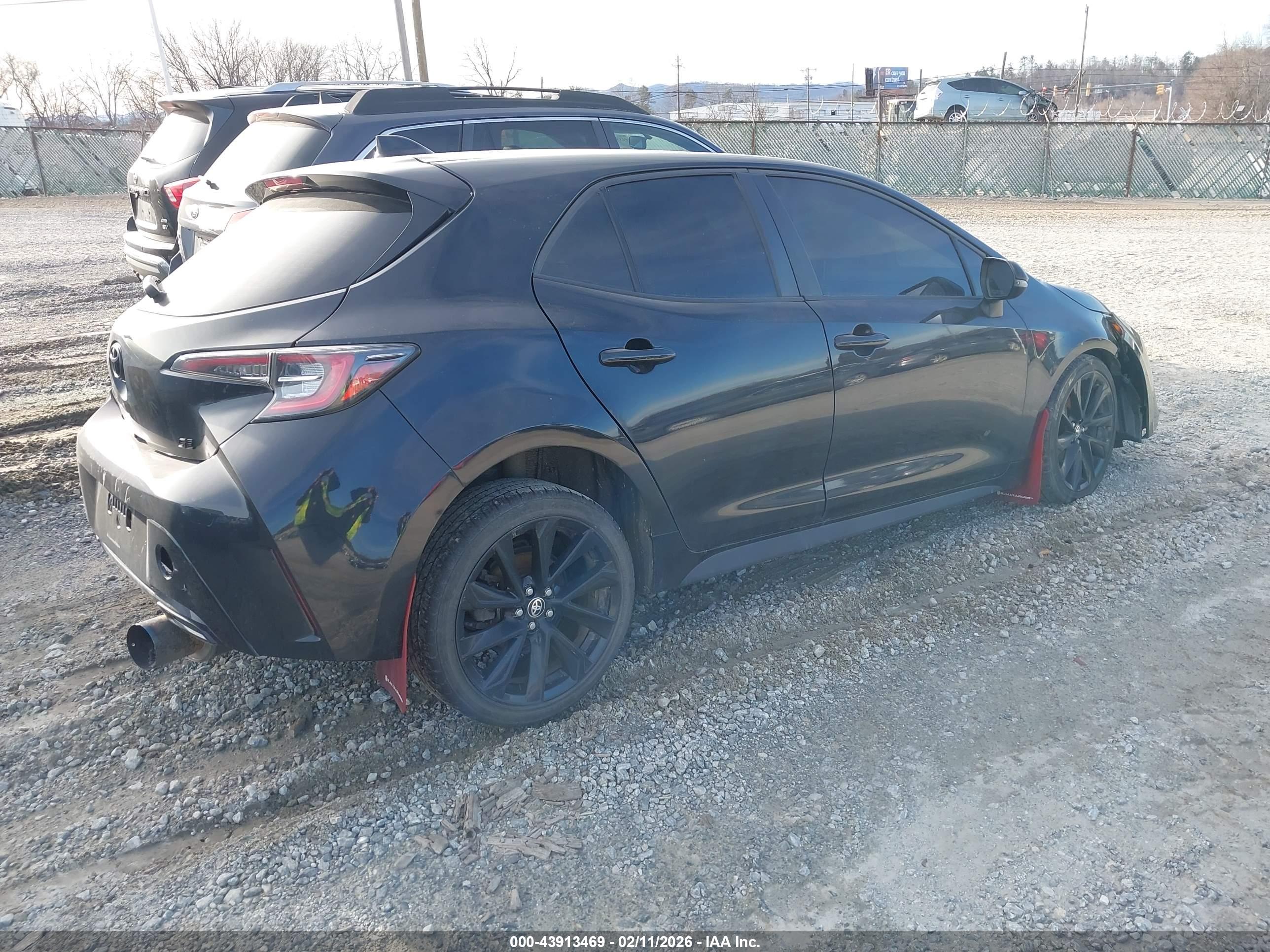 TOYOTA COROLLA image 4