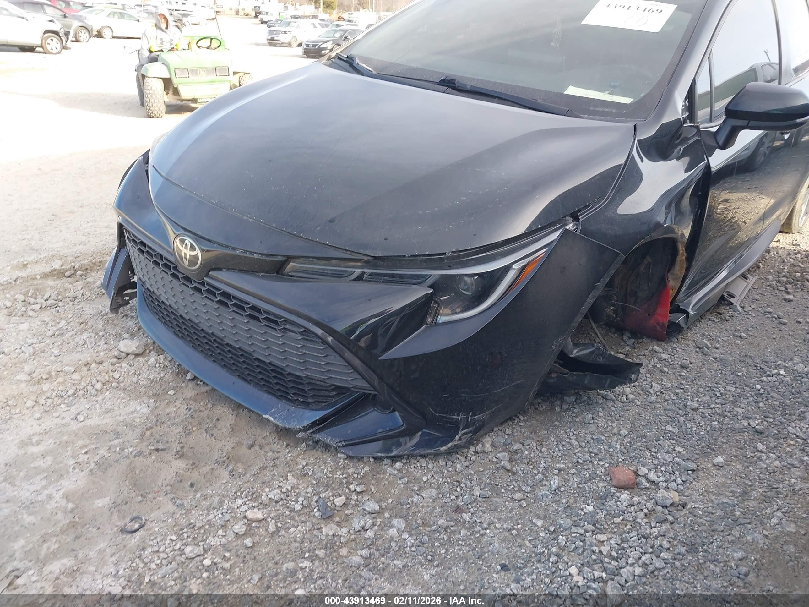 TOYOTA COROLLA image 6