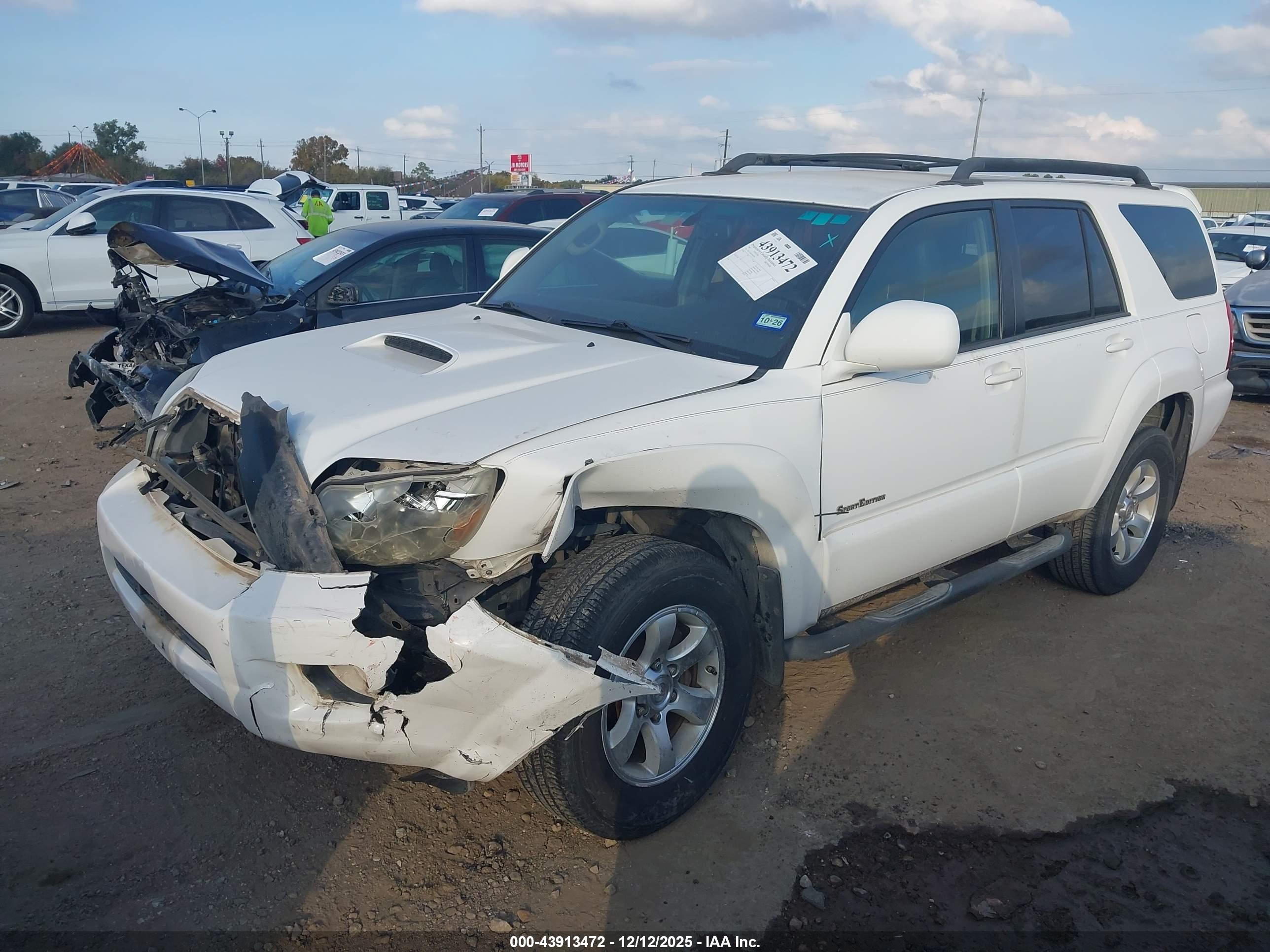 TOYOTA 4RUNNER image 2