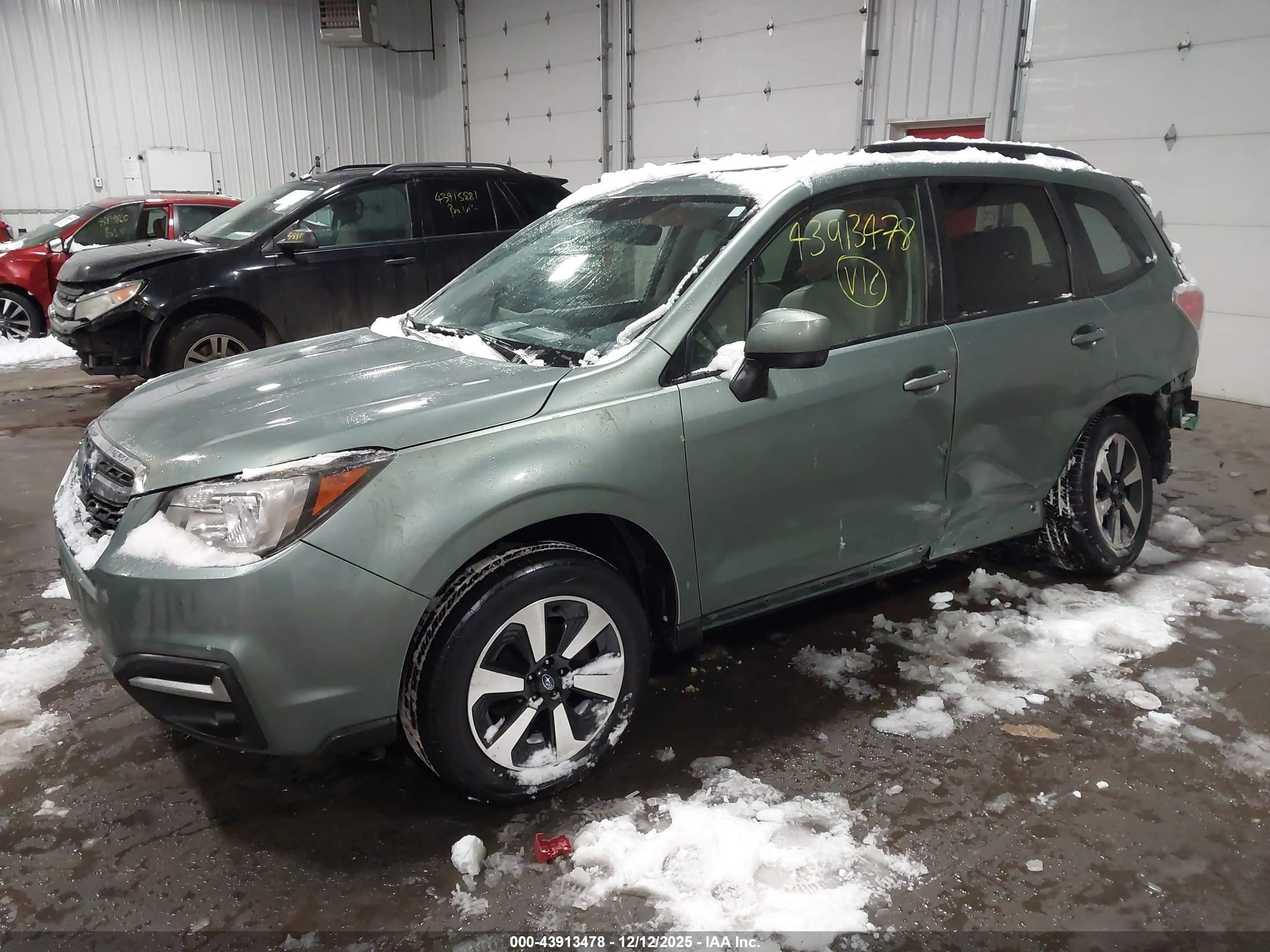 SUBARU FORESTER image 2