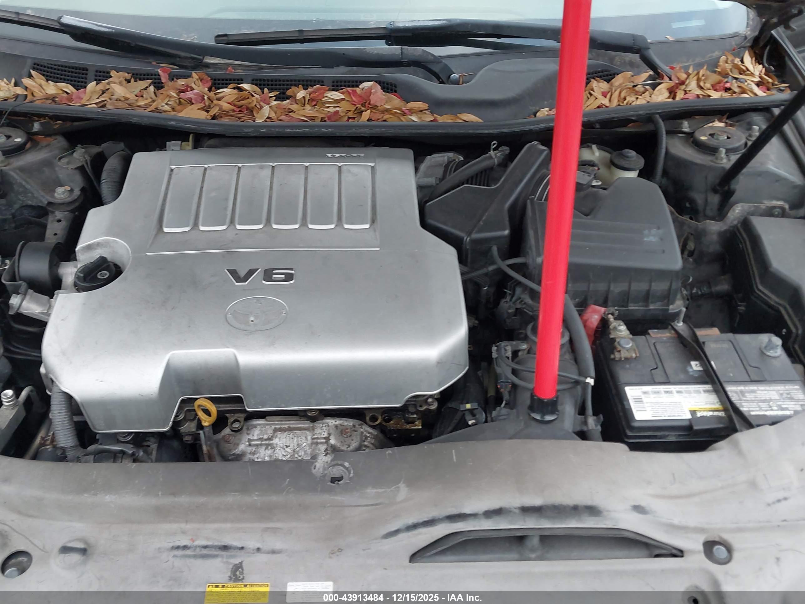 TOYOTA AVALON image 10