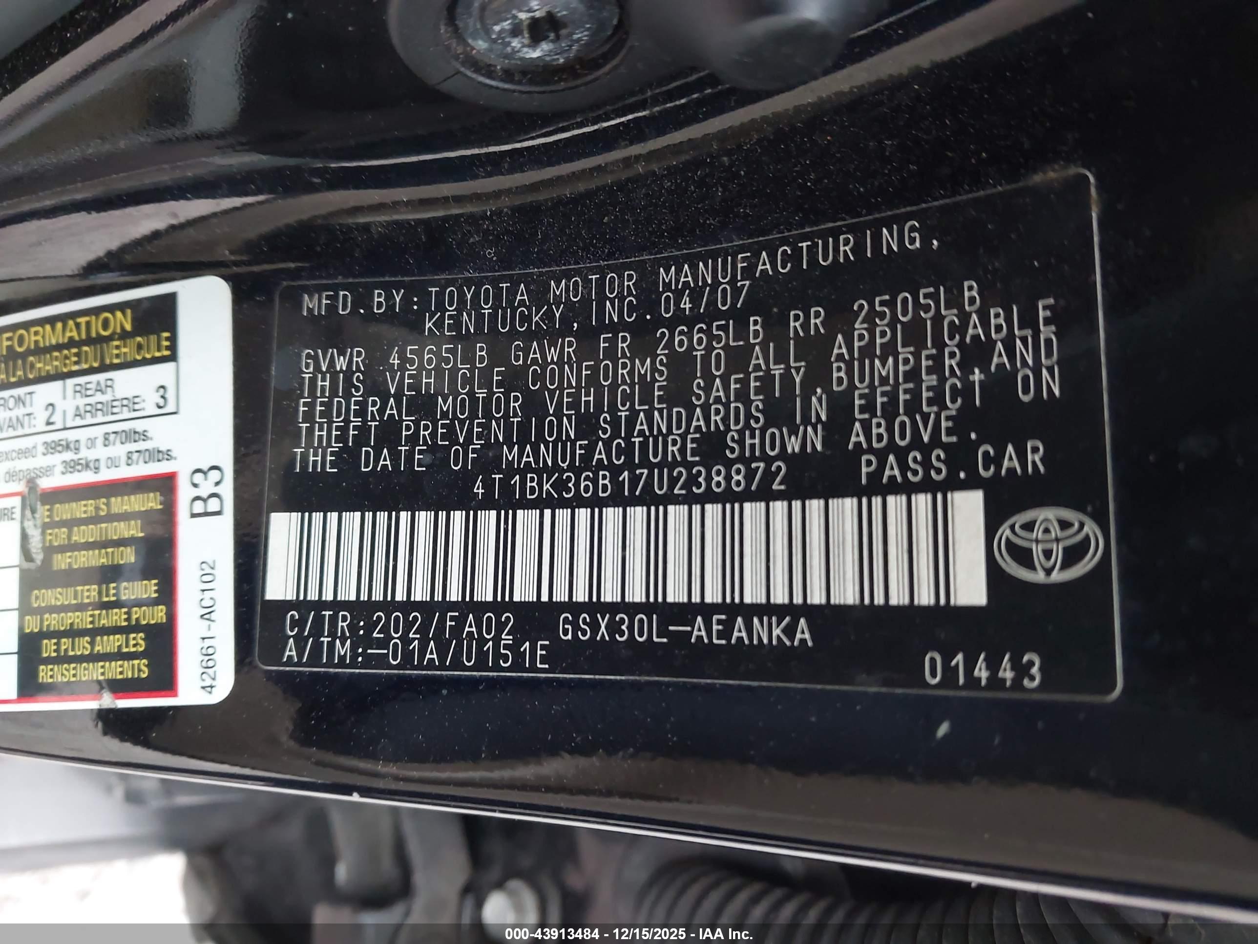 TOYOTA AVALON image 9