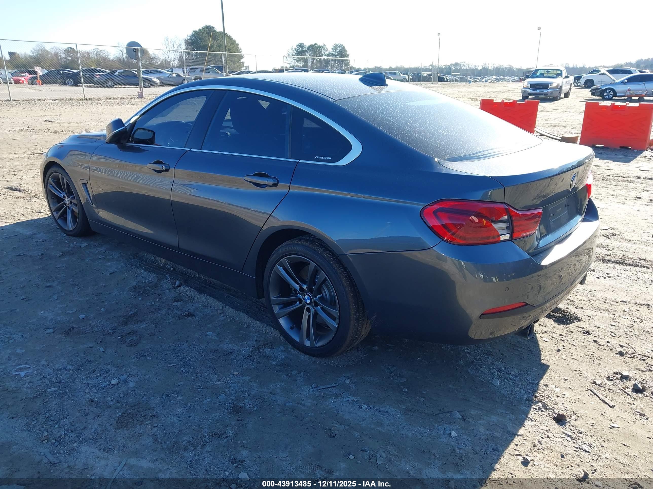 BMW 440I image 3