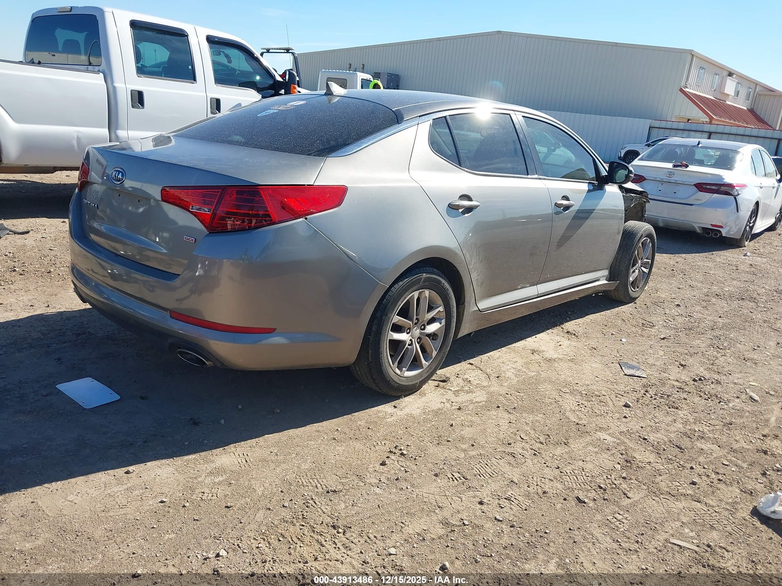 KIA OPTIMA image 4
