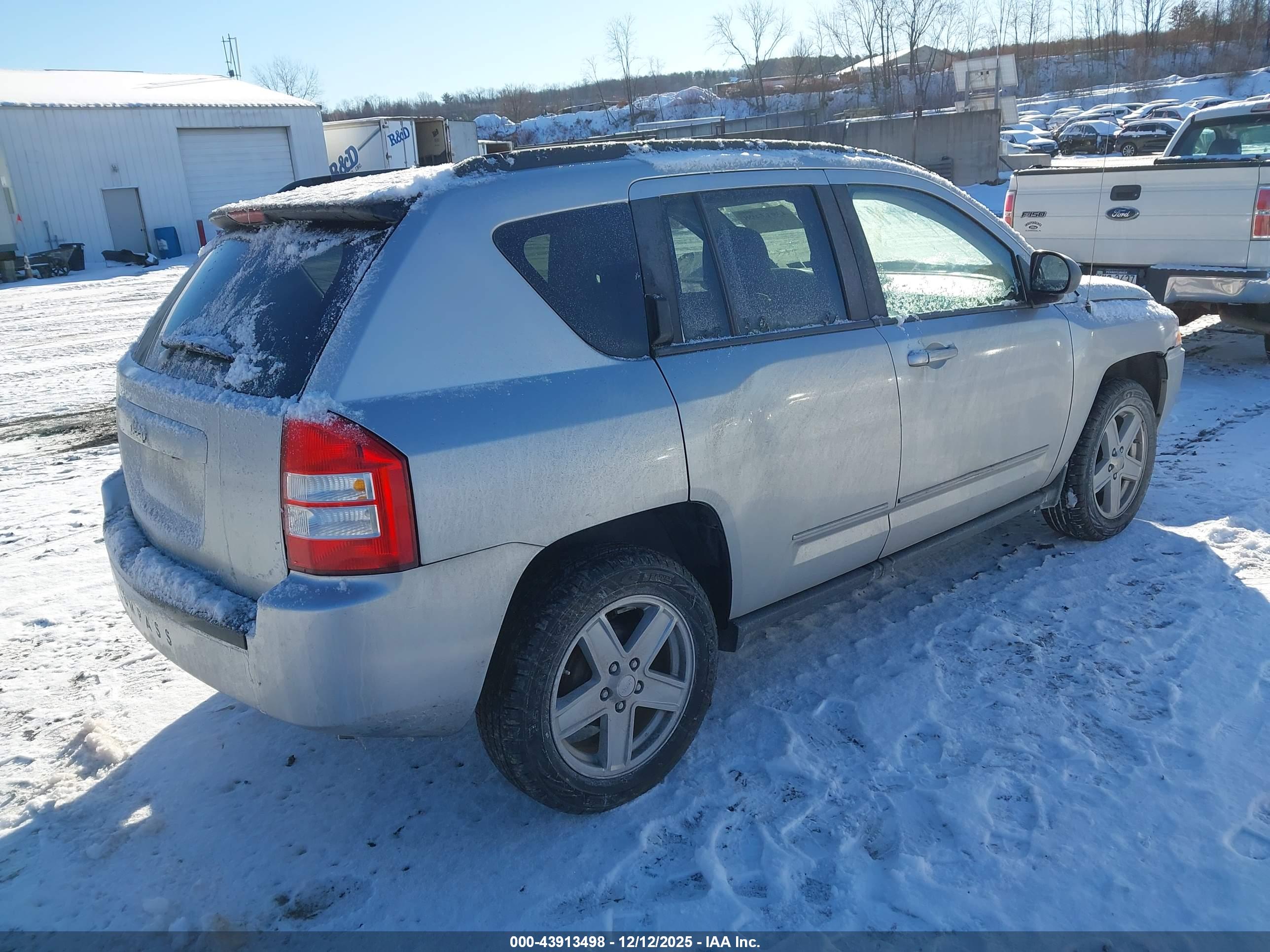 JEEP COMPASS image 4