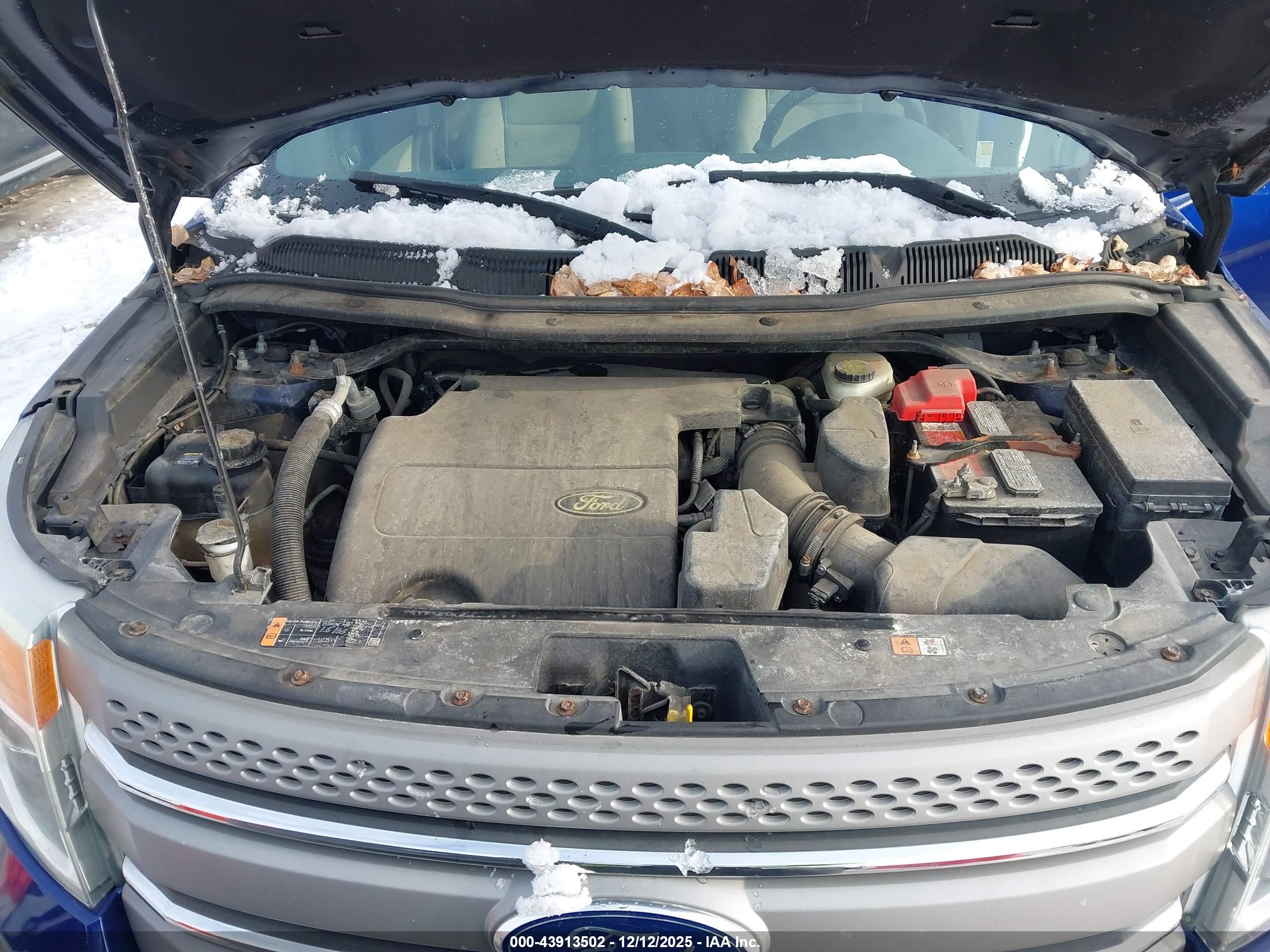 FORD EXPLORER image 10