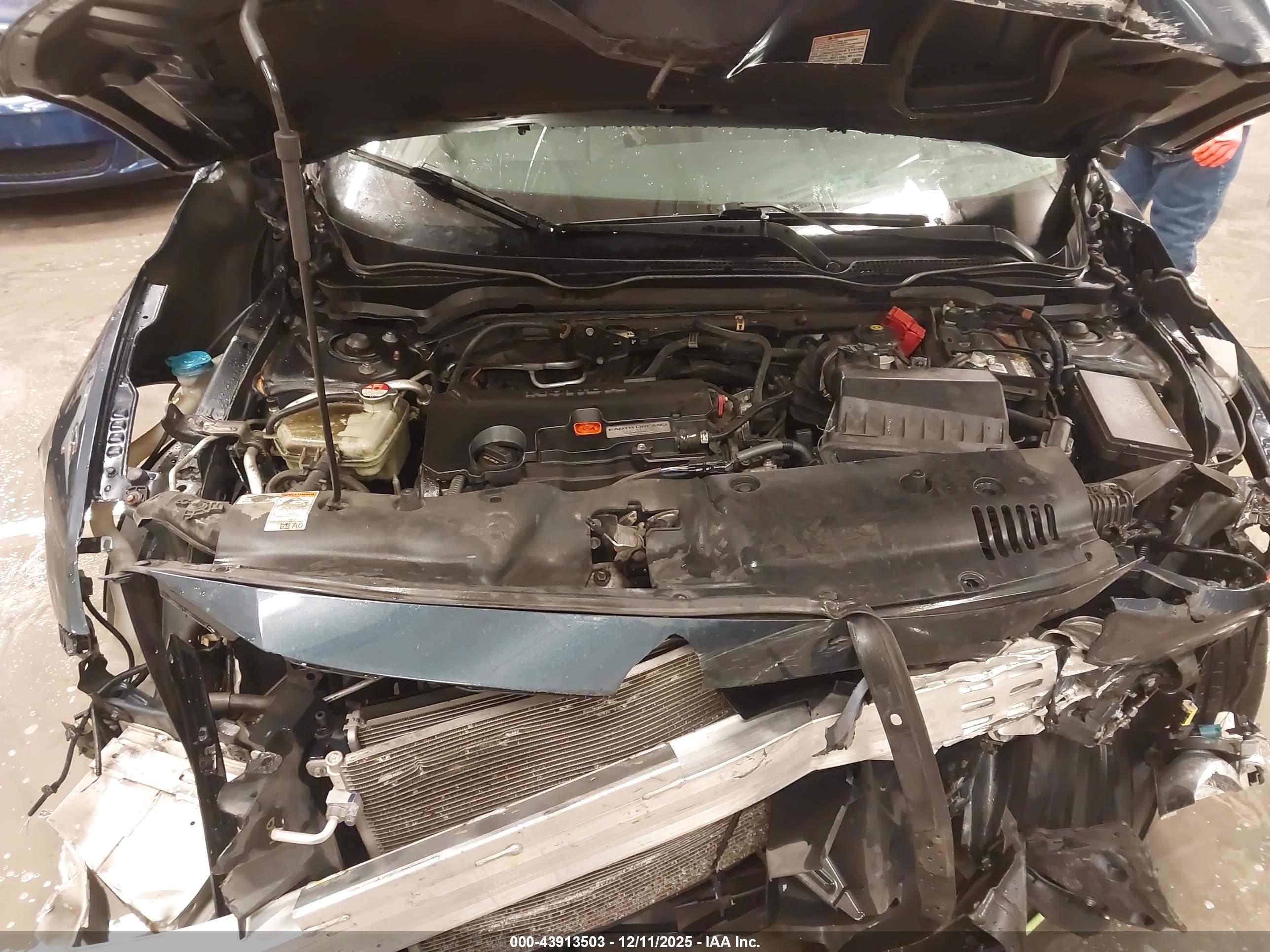 HONDA CIVIC image 10