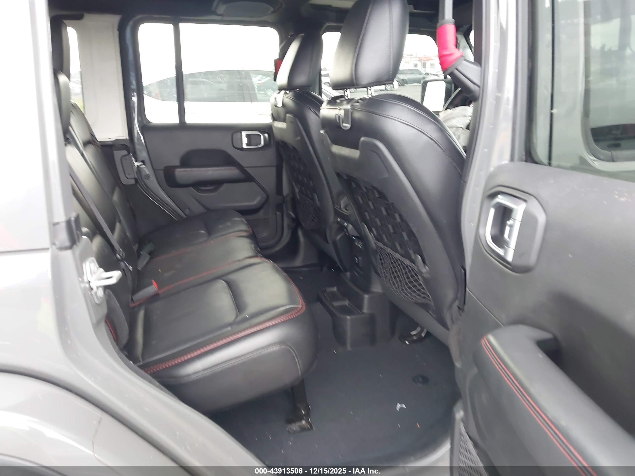 JEEP WRANGLER image 8