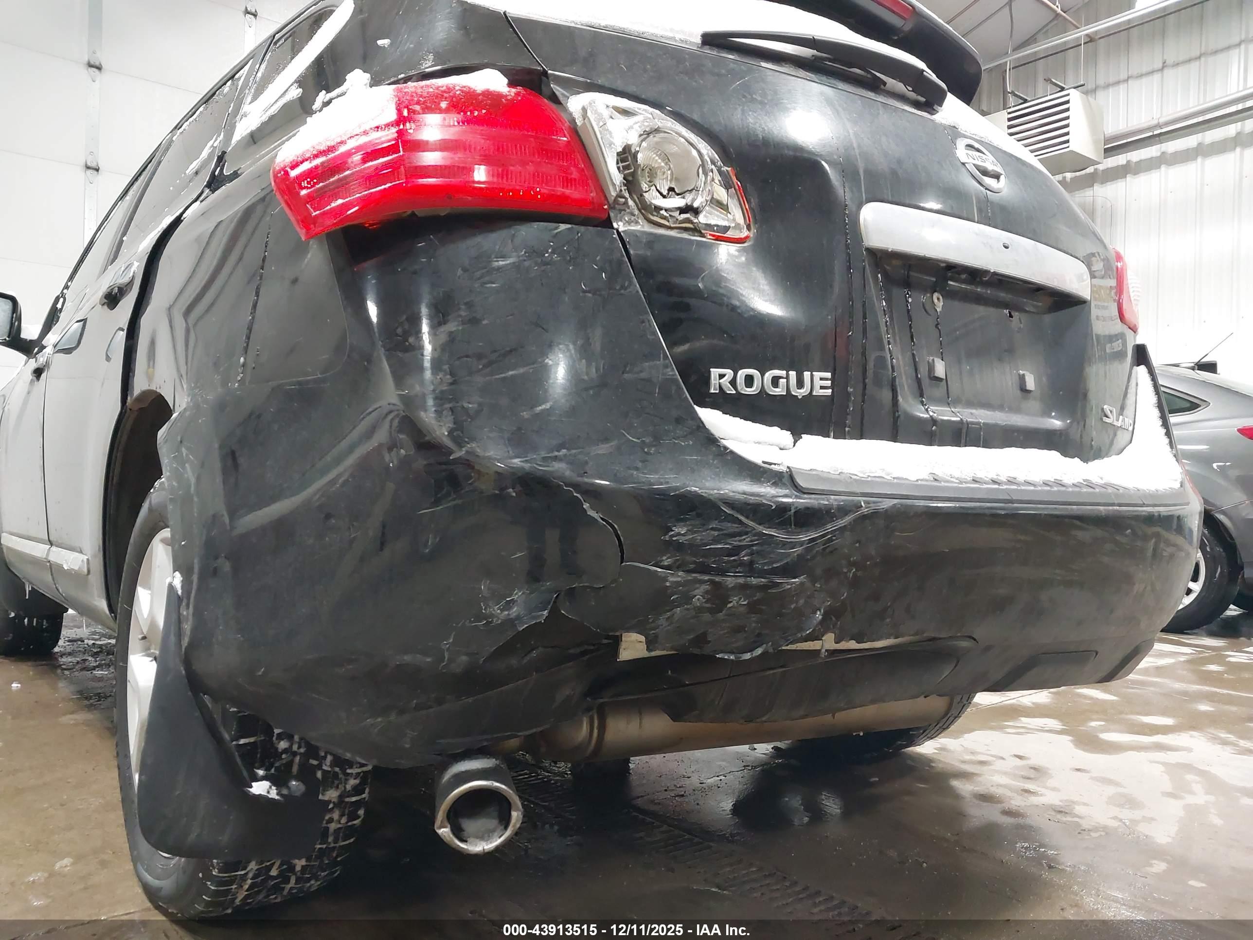 NISSAN ROGUE image 6