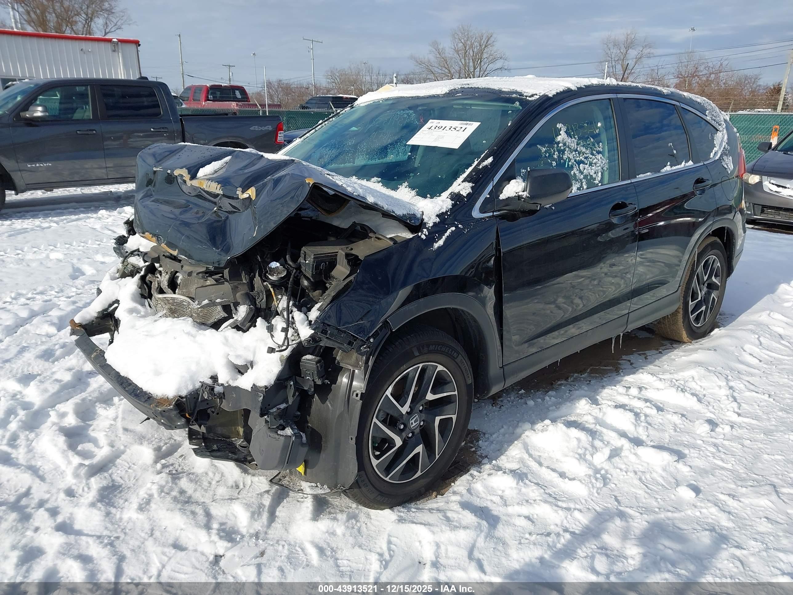 HONDA CR-V image 2