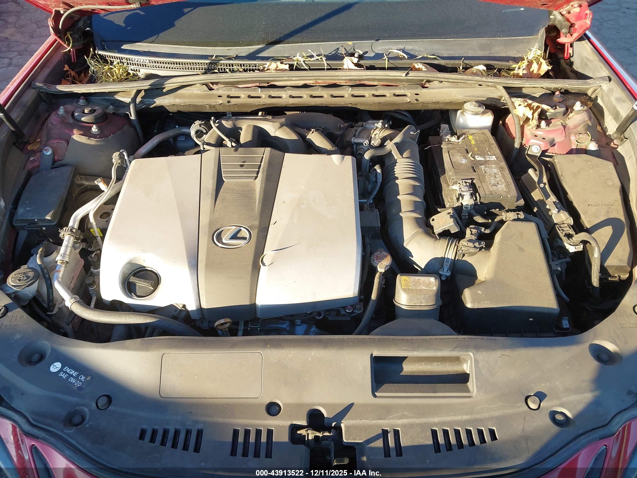 LEXUS ES image 10