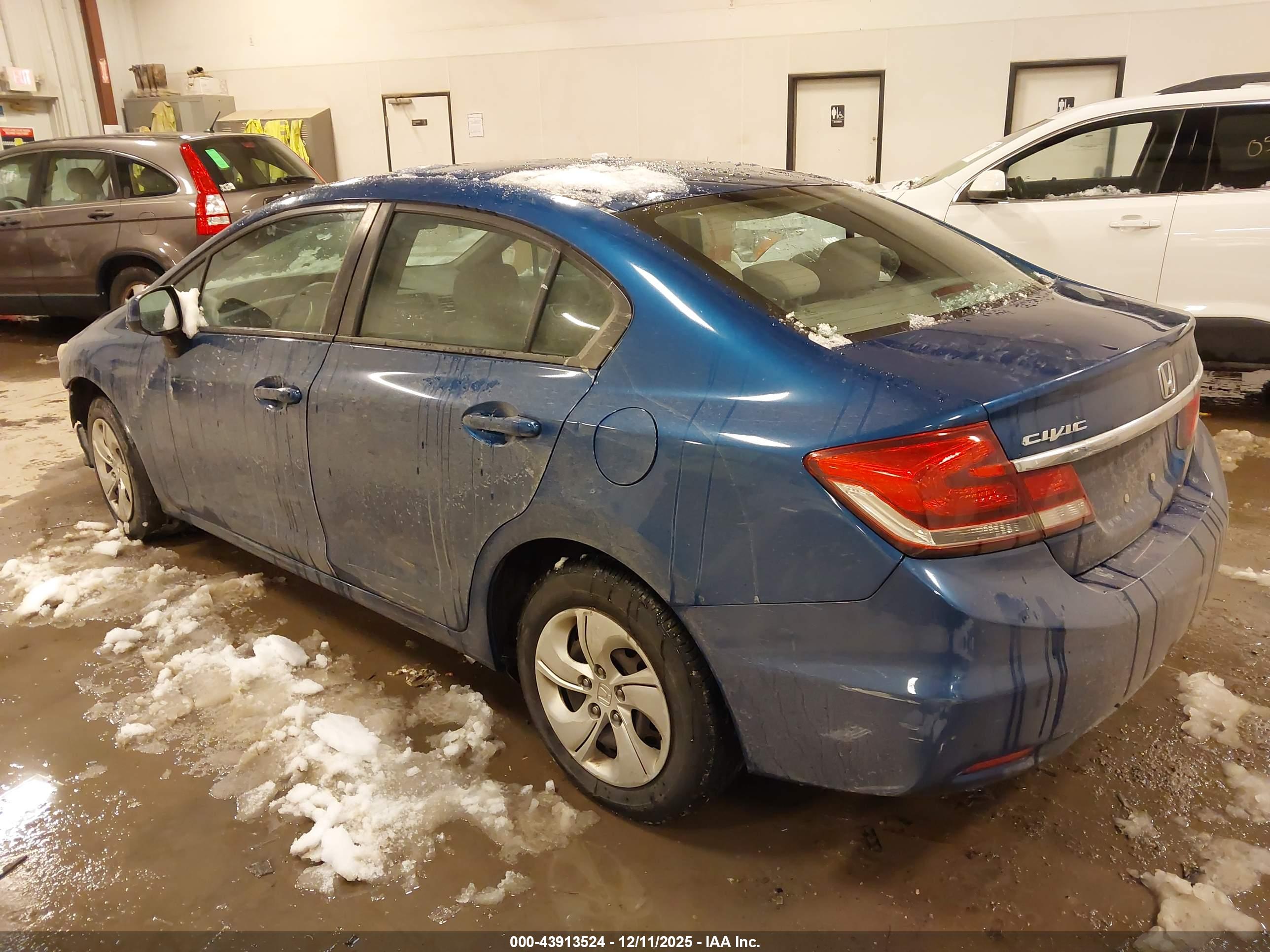HONDA CIVIC image 3