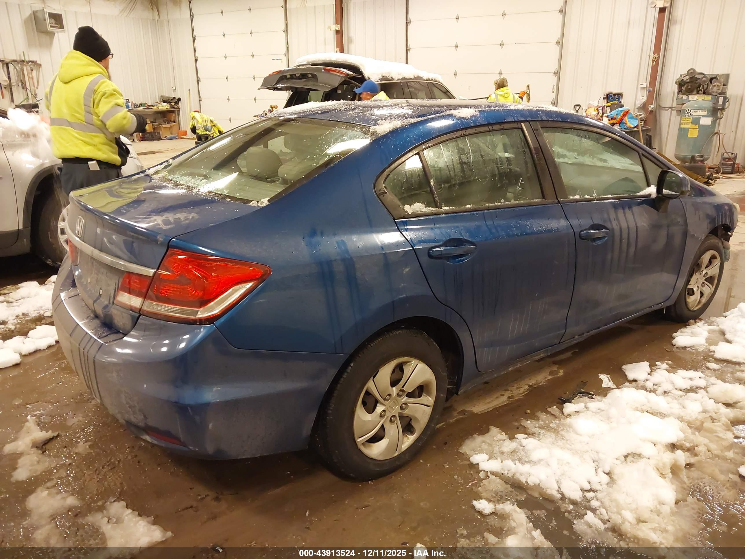 HONDA CIVIC image 4