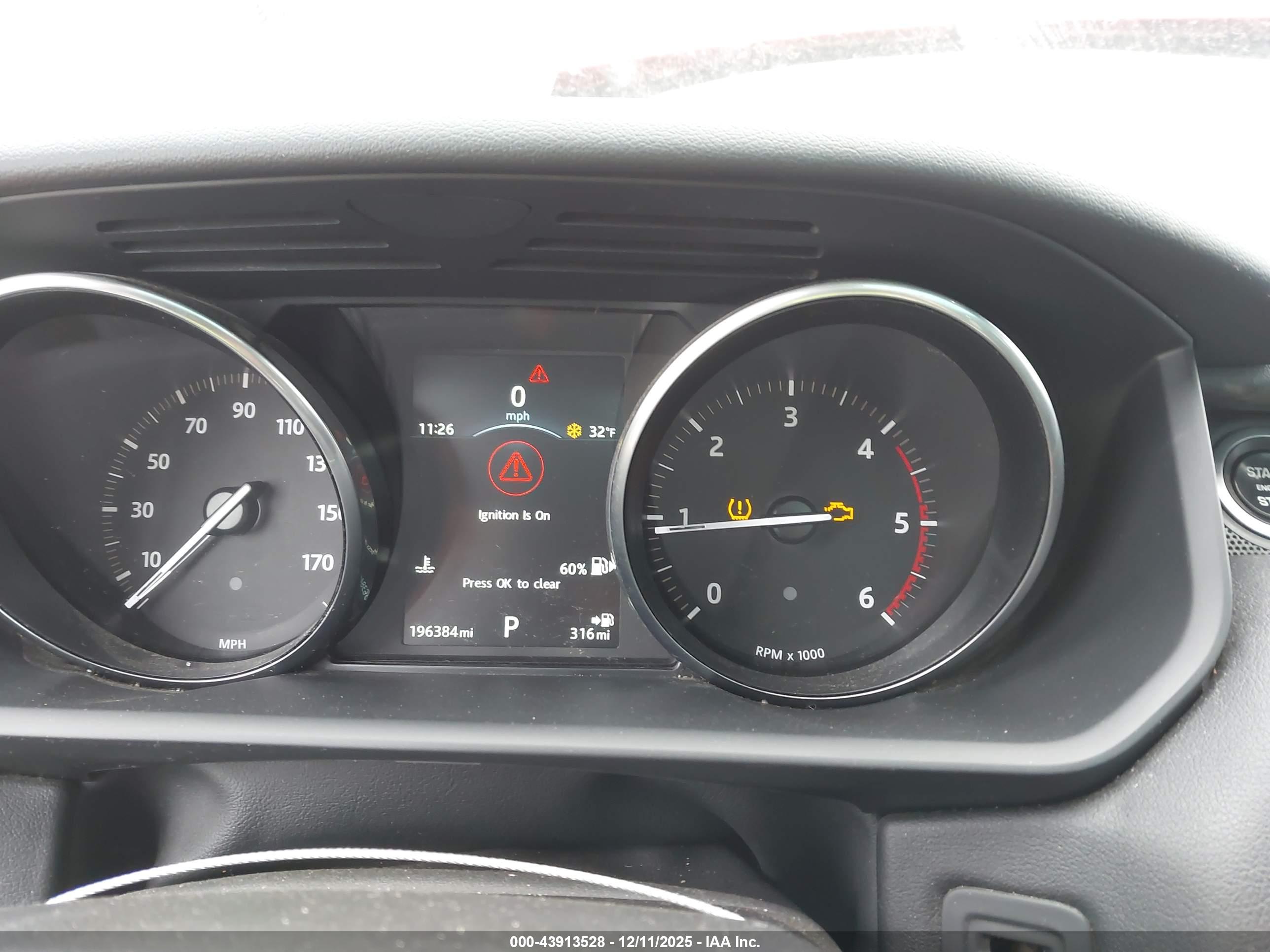 LAND ROVER image 7