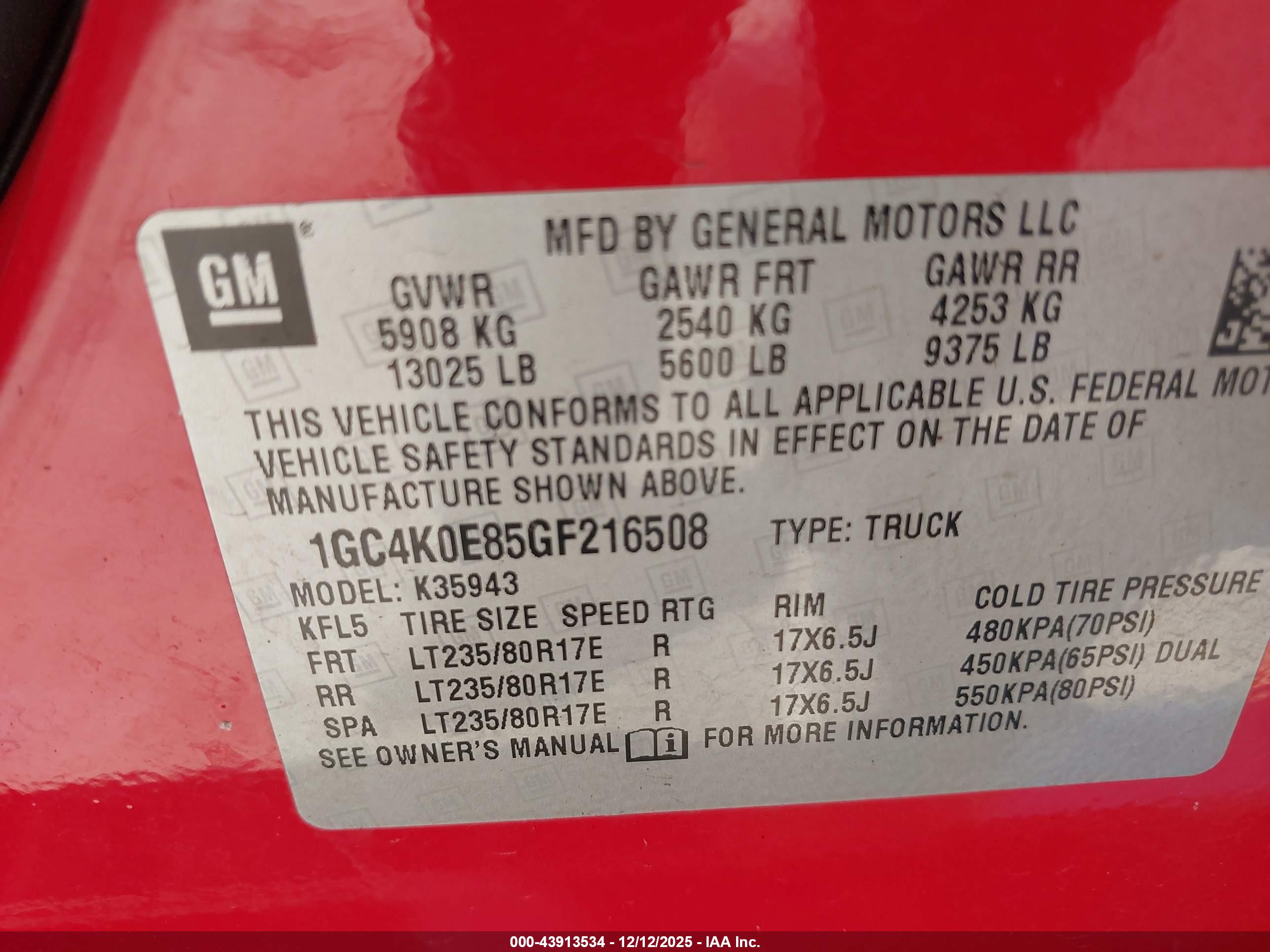 CHEVROLET SILVERADO image 9