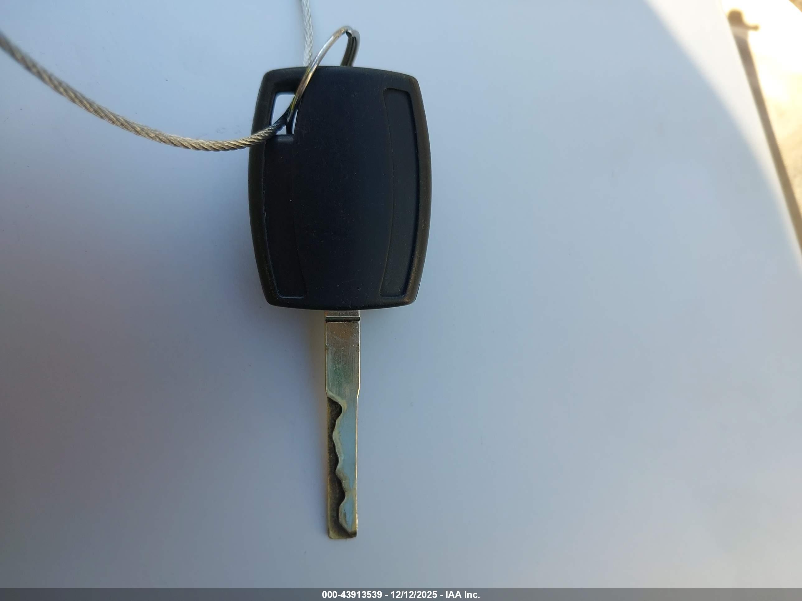 FORD FIESTA image 11