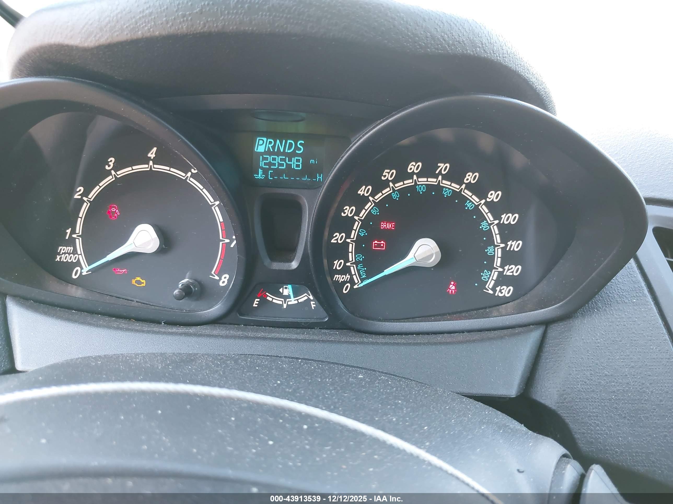 FORD FIESTA image 7