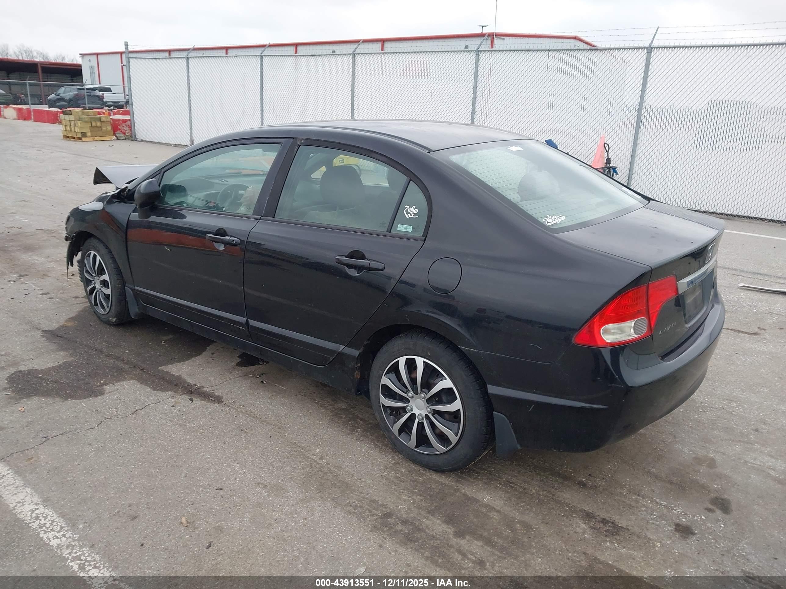 HONDA CIVIC image 3