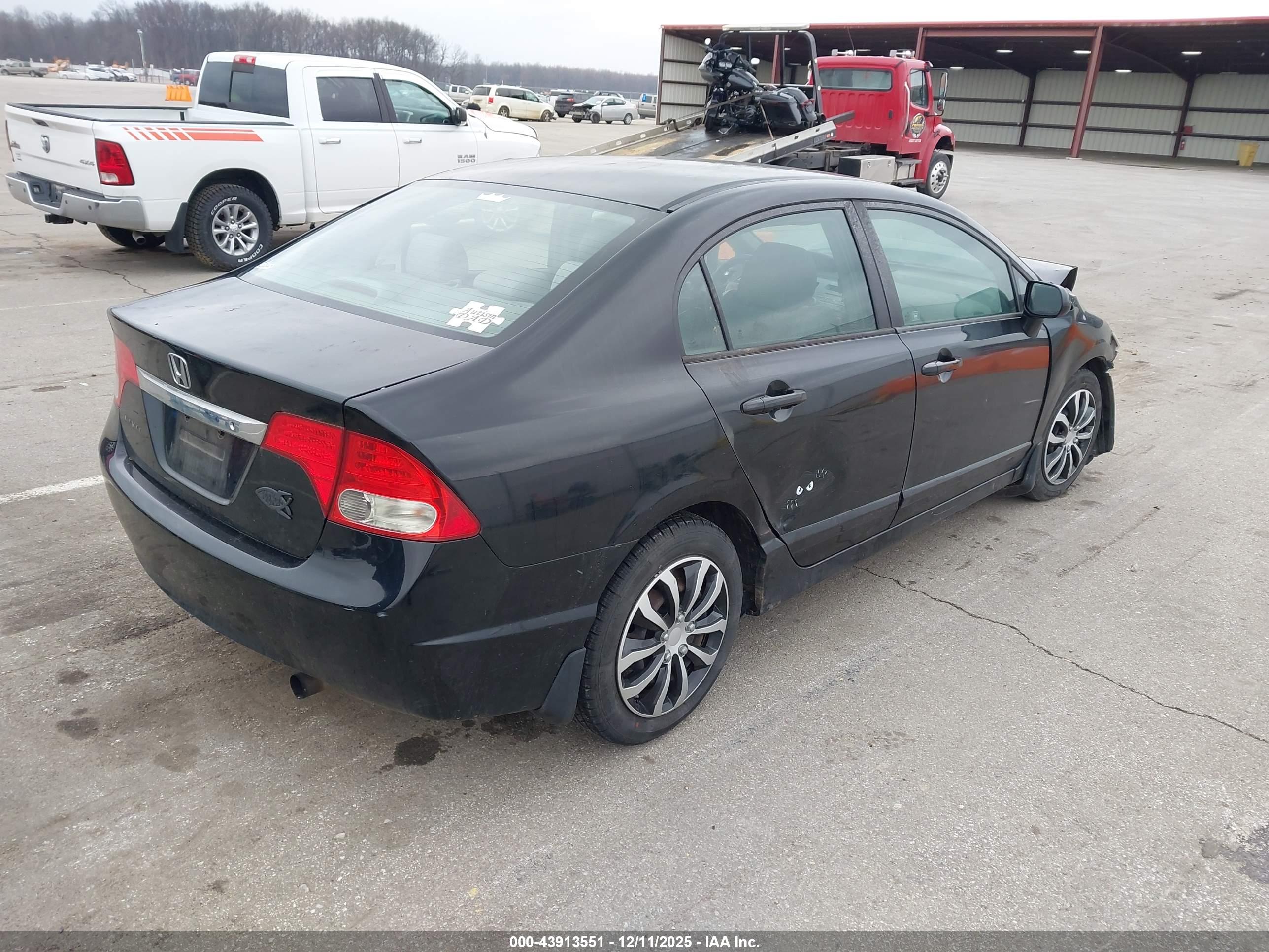 HONDA CIVIC image 4