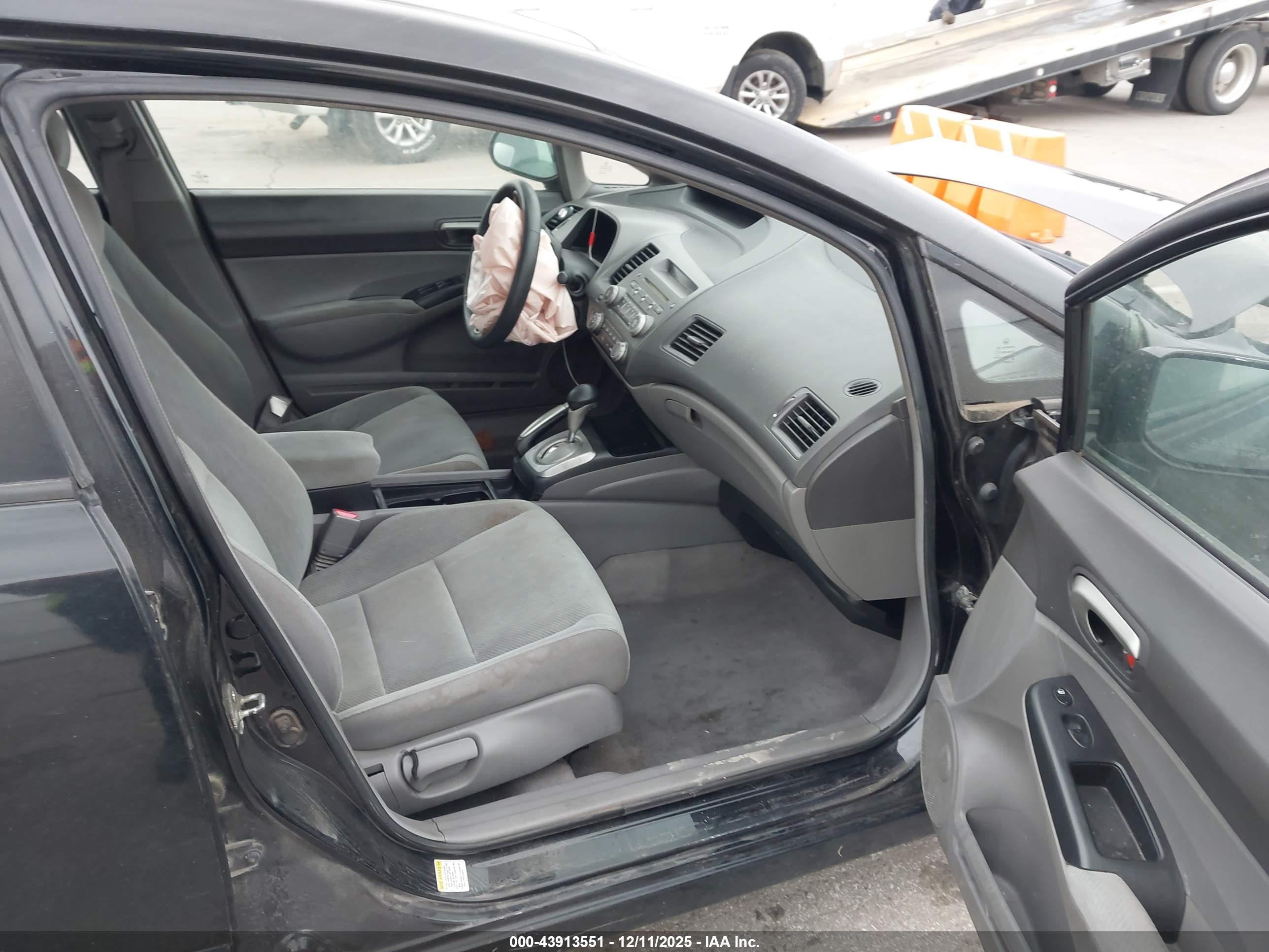 HONDA CIVIC image 5