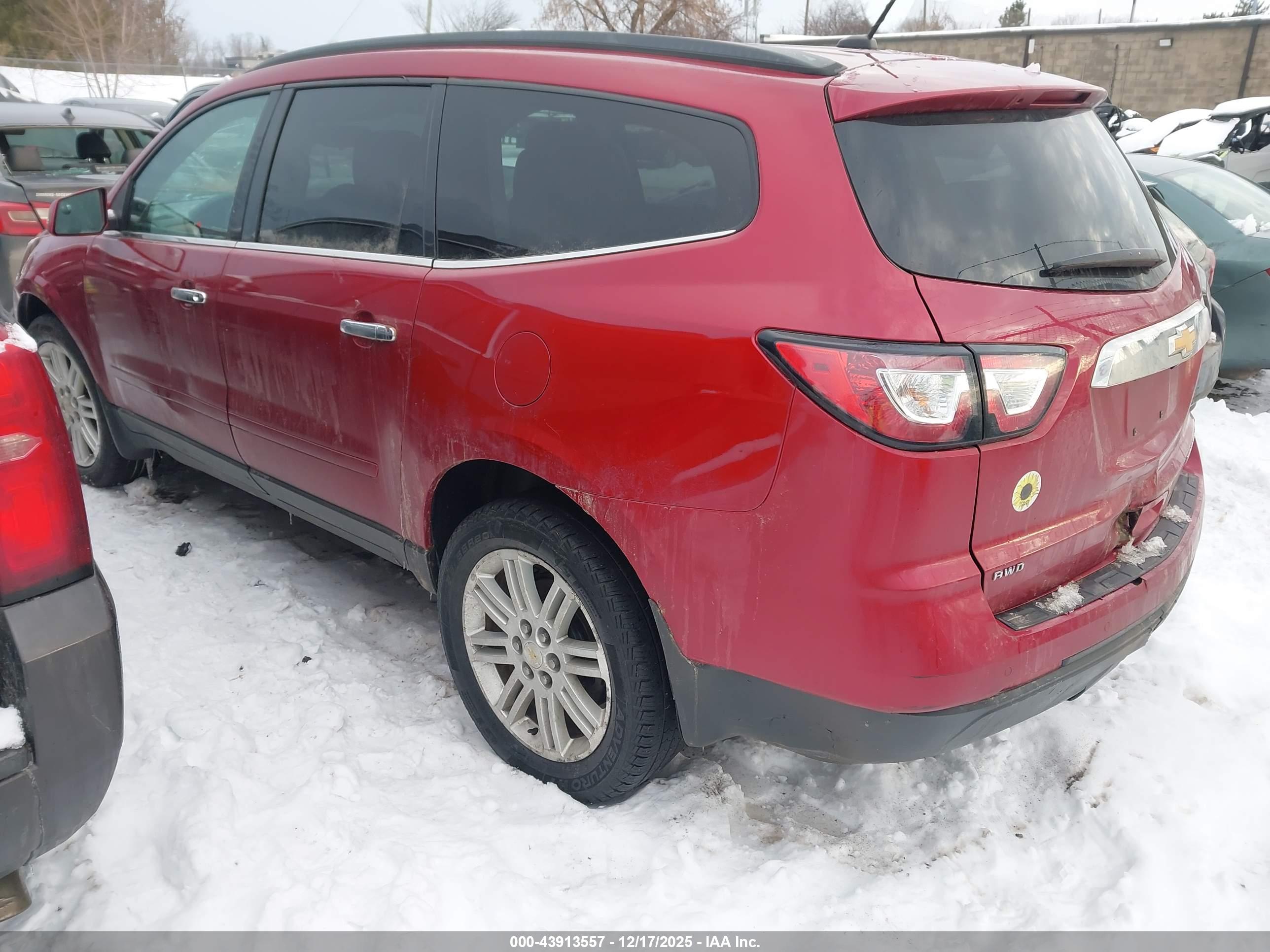 CHEVROLET TRAVERSE image 3