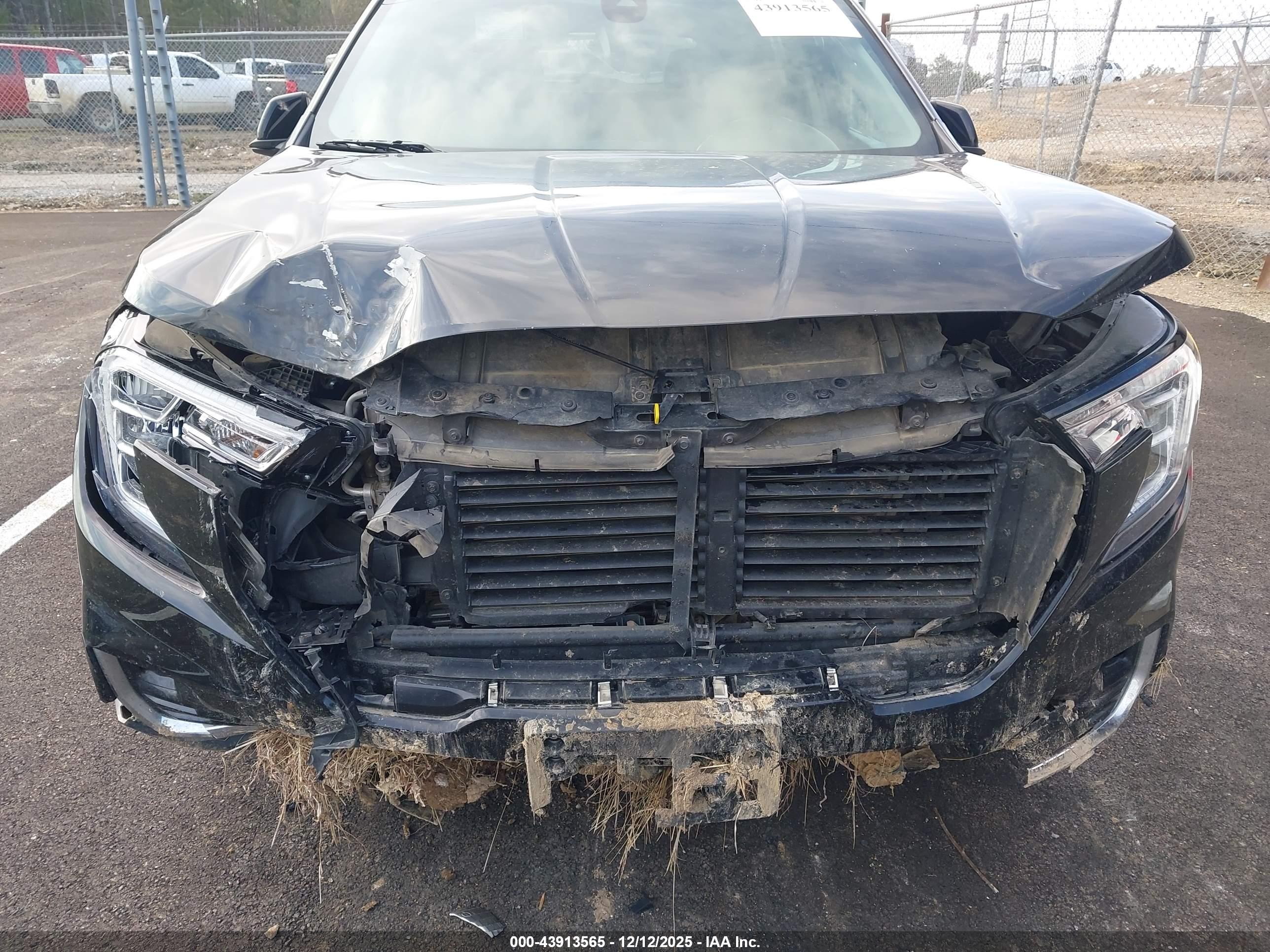 GMC TERRAIN image 6