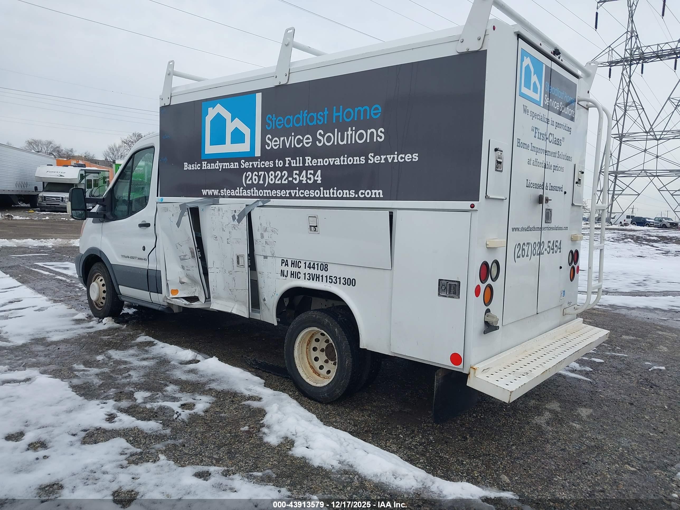 FORD TRANSIT-350 image 3